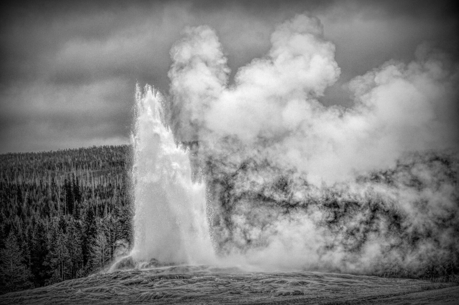 Nikon D850 sample photo. Old faithful, geyser, yellowstone photography