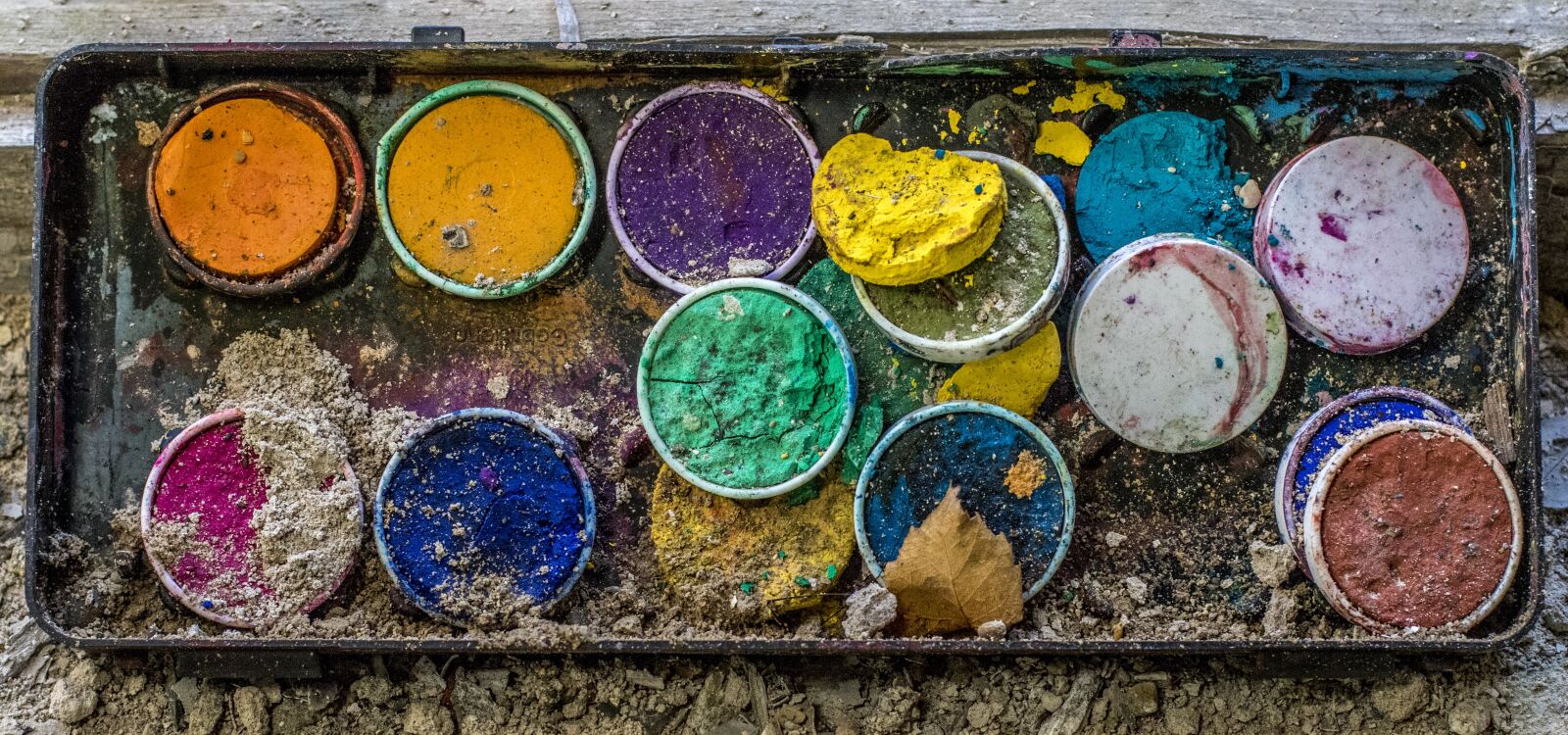 Canon EOS 7D Mark II sample photo. Malkasten, color, watercolor photography
