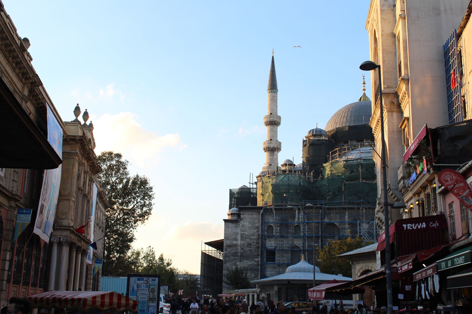 Canon EOS 1300D (EOS Rebel T6 / EOS Kiss X80) sample photo. City, turkey, istanbul, mosque photography