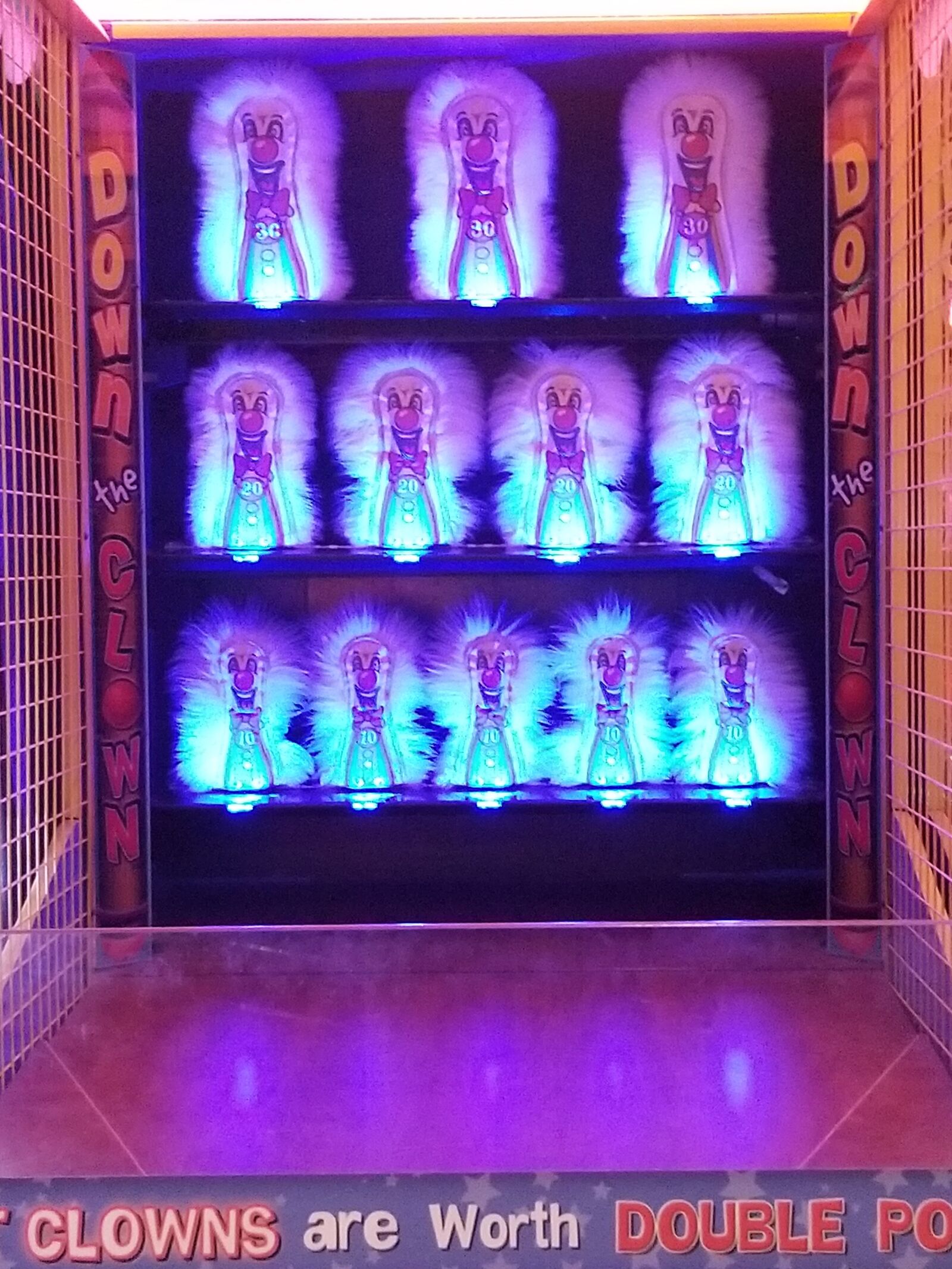 Samsung Galaxy S8 Active sample photo. Clowns, arcade, neon photography