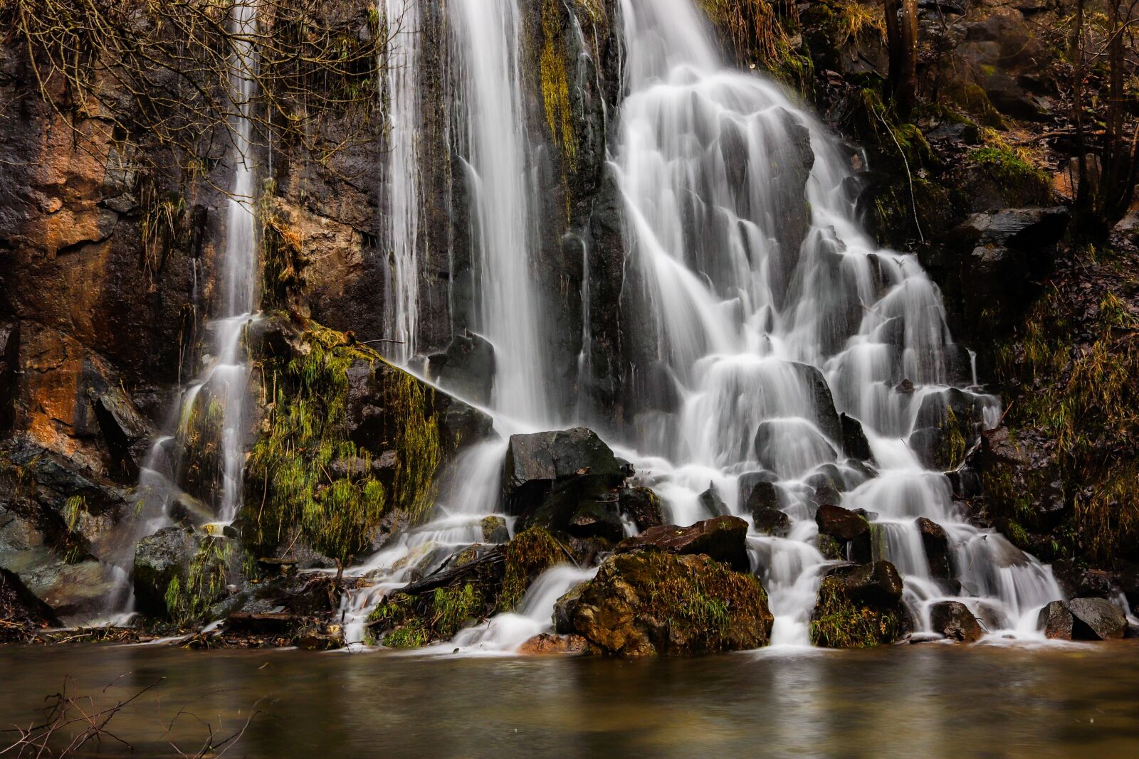 Canon EF-S 24mm F2.8 STM sample photo. Waterfall, water, lake photography