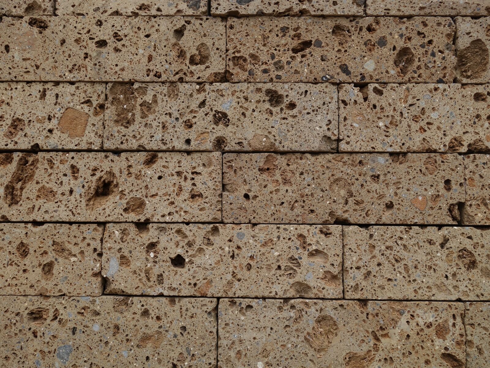 Sony Cyber-shot DSC-RX100 II sample photo. Masonry, tuff, rauh photography