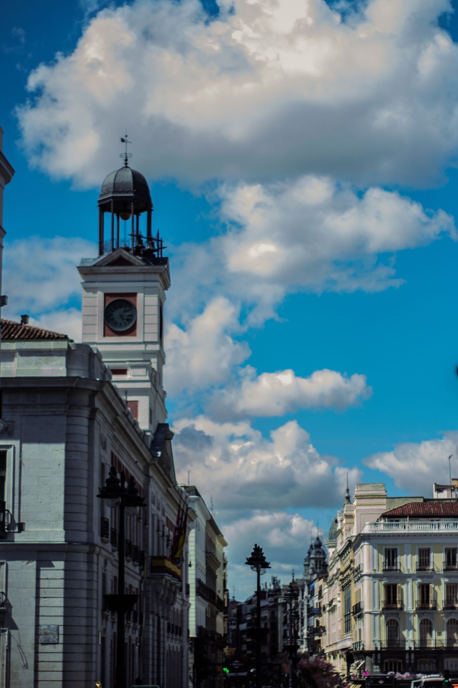 Canon EOS 650D (EOS Rebel T4i / EOS Kiss X6i) sample photo. Architecture, city, sky photography