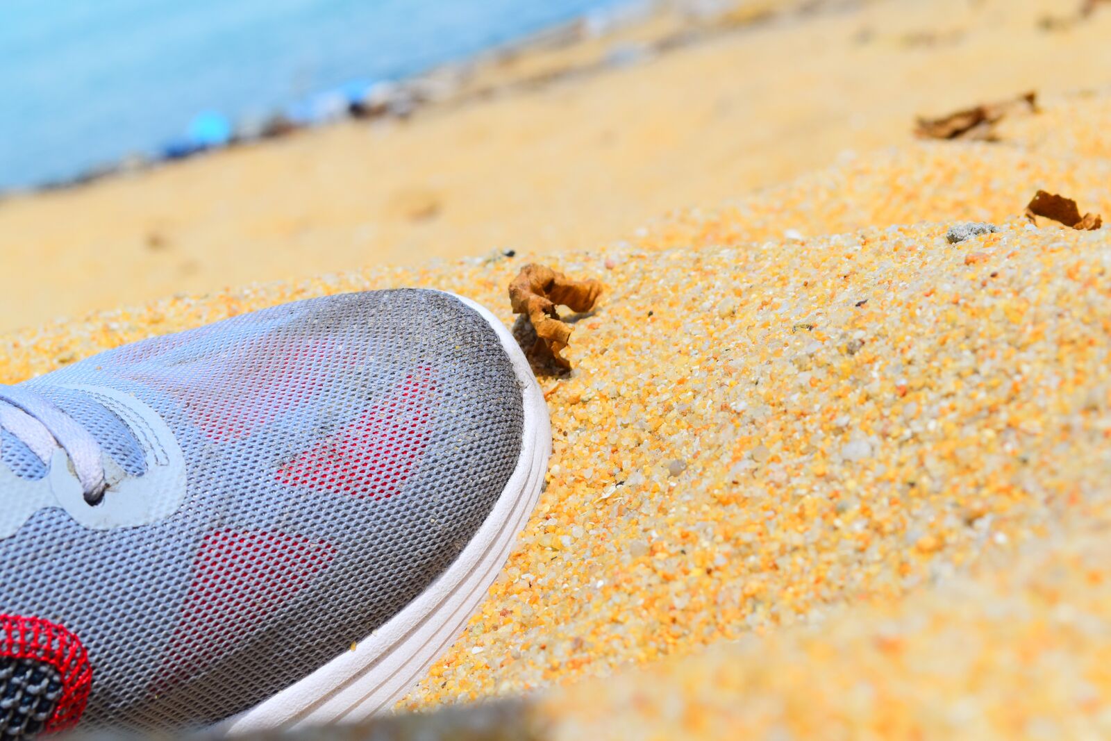 Nikon D5500 sample photo. Shoe, beach, summer photography