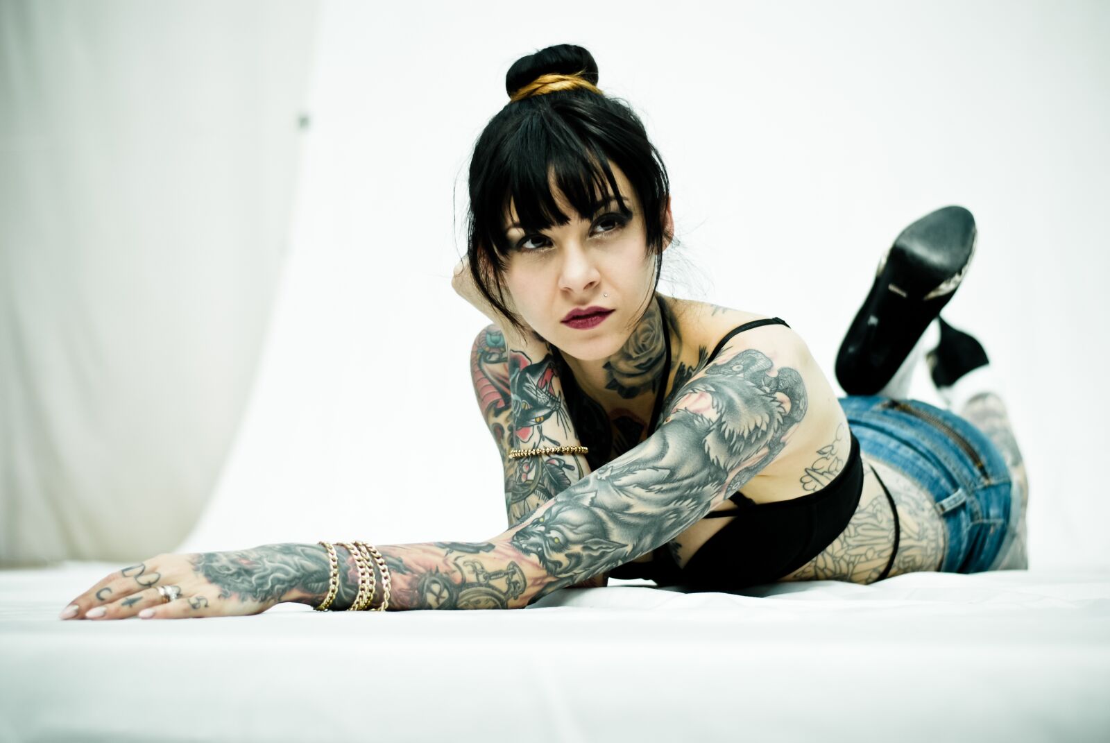 Nikon D3000 sample photo. Girl, tattoo, sexy photography