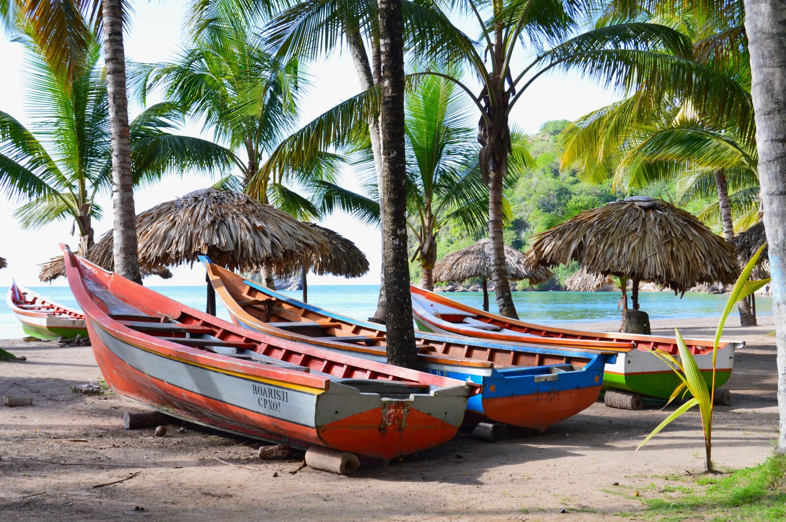 Nikon D3200 sample photo. Boat, beach, sky photography