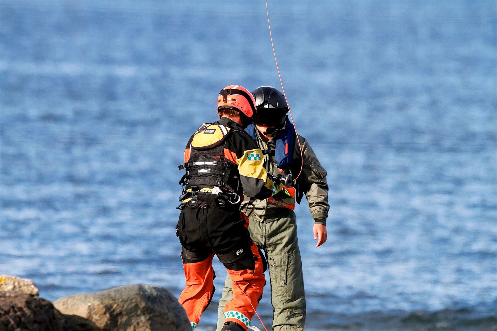 Canon EF 400mm F2.8L IS USM sample photo. 2, person, wearing, jumpsuit photography