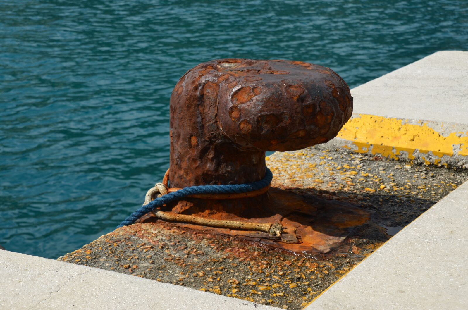 Nikon D5100 sample photo. Bollard, dew, maritime photography