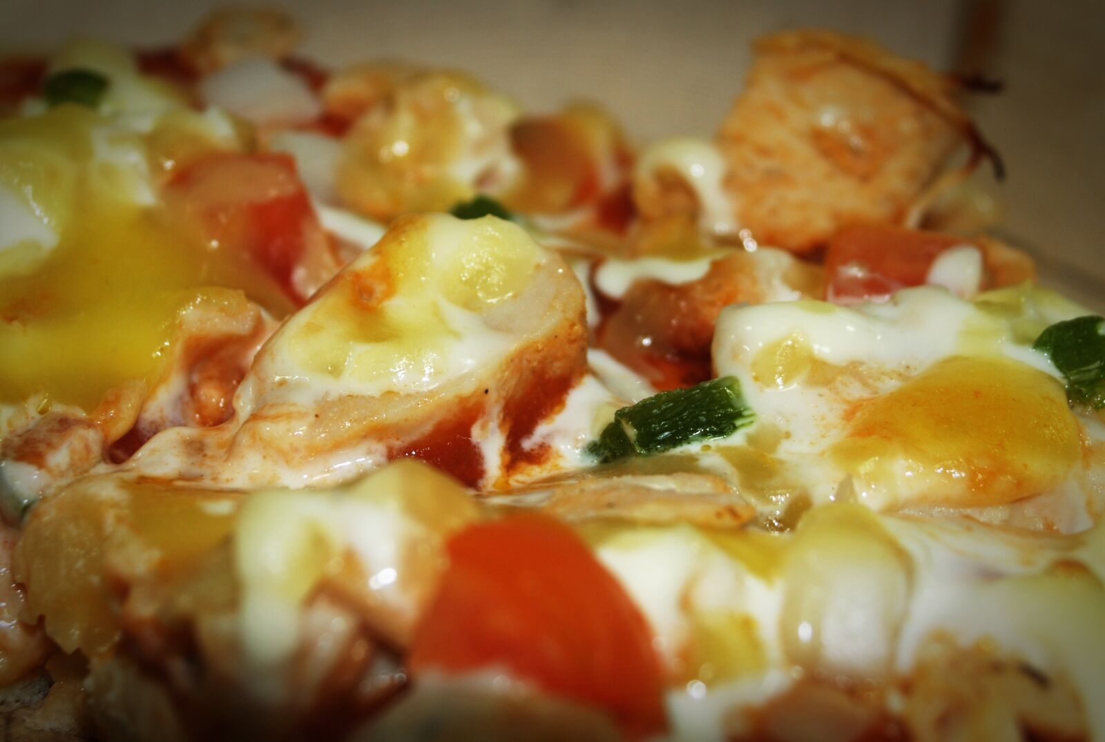 Olympus E-300 (EVOLT E-300) sample photo. Pizza, slice, pepperoni photography