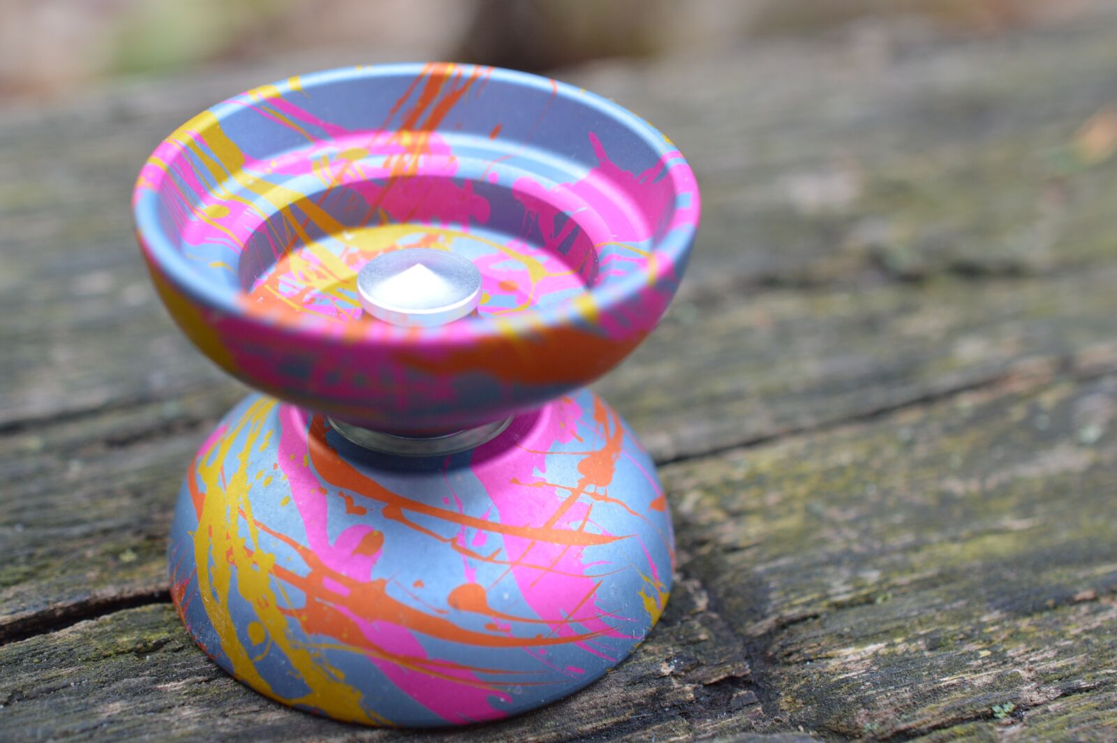 Nikon D3200 sample photo. Yo yo, splash, anodizing photography