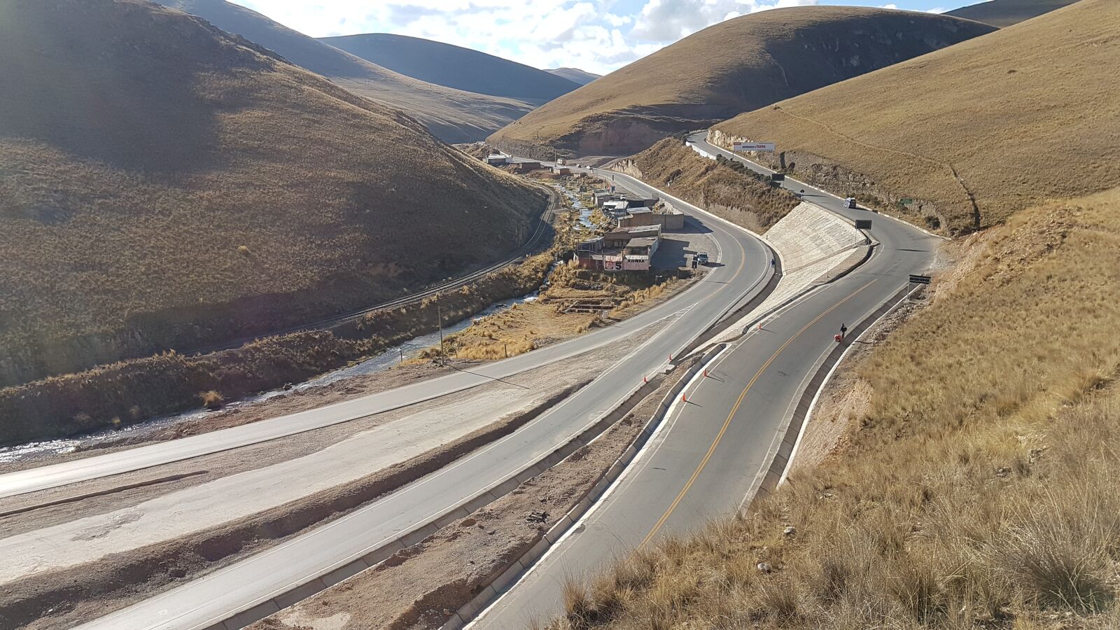 Samsung Galaxy S7 Edge sample photo. Carretera iirsa centro, ovalo photography