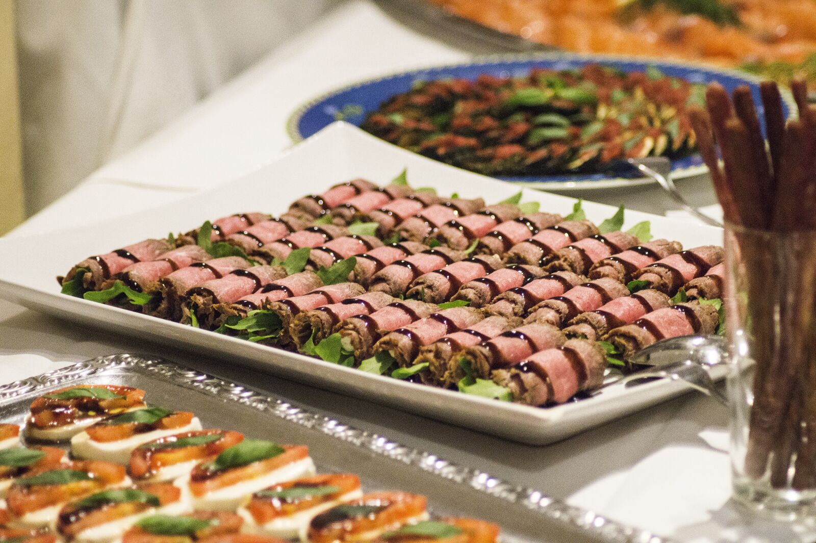 Sony SLT-A58 sample photo. Buffet, meat, eat photography