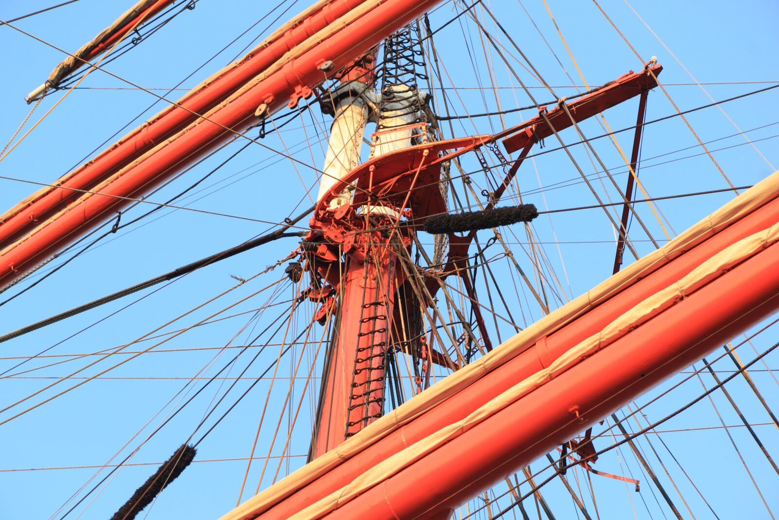 Canon EOS 550D (EOS Rebel T2i / EOS Kiss X4) sample photo. Germany, sedov, sailing photography