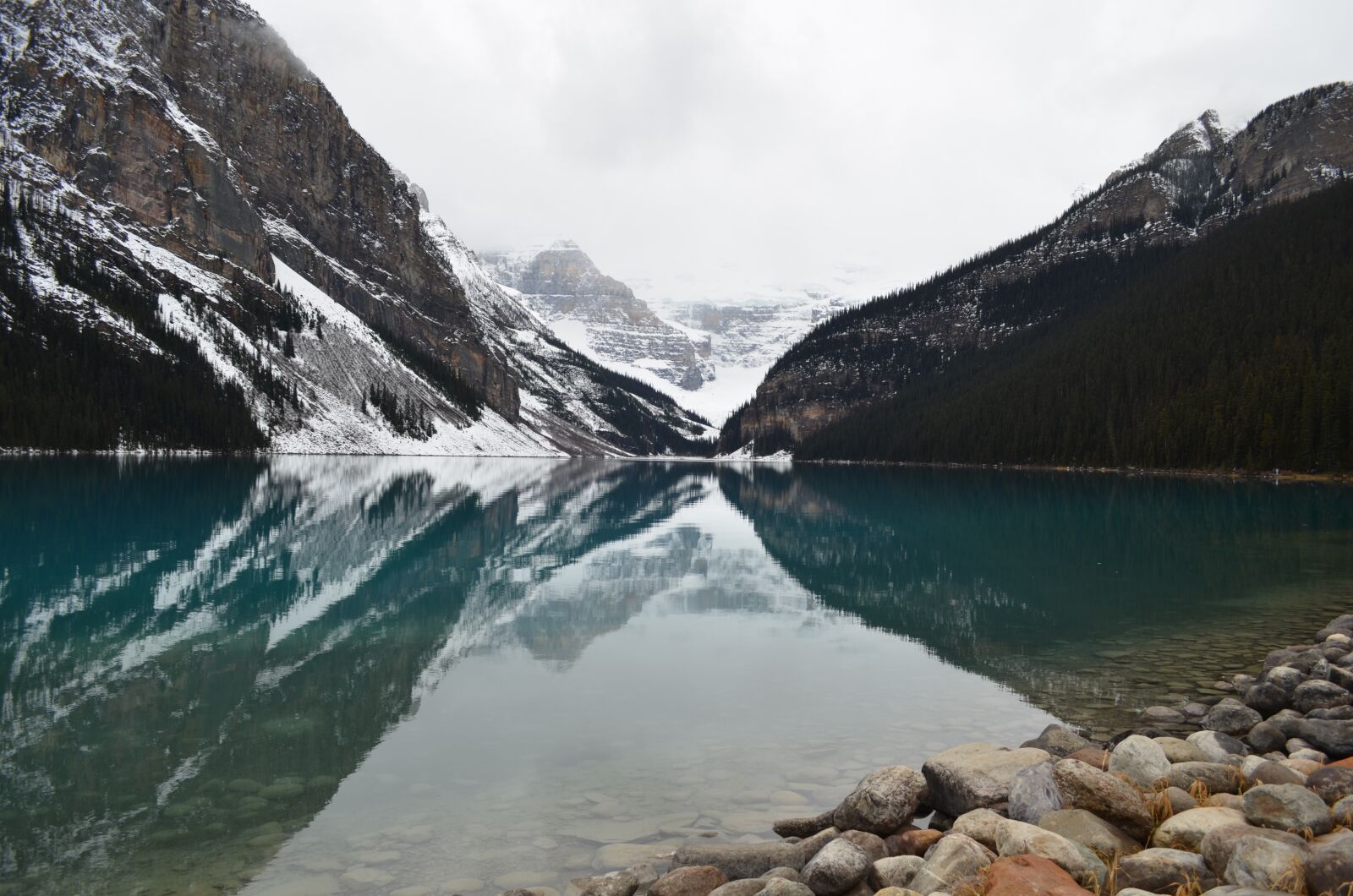 Nikon D5100 sample photo. Lake louise, rockies, rocky photography