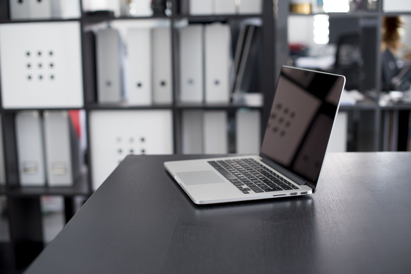 Nikon D750 sample photo. Apple, computer, desk photography