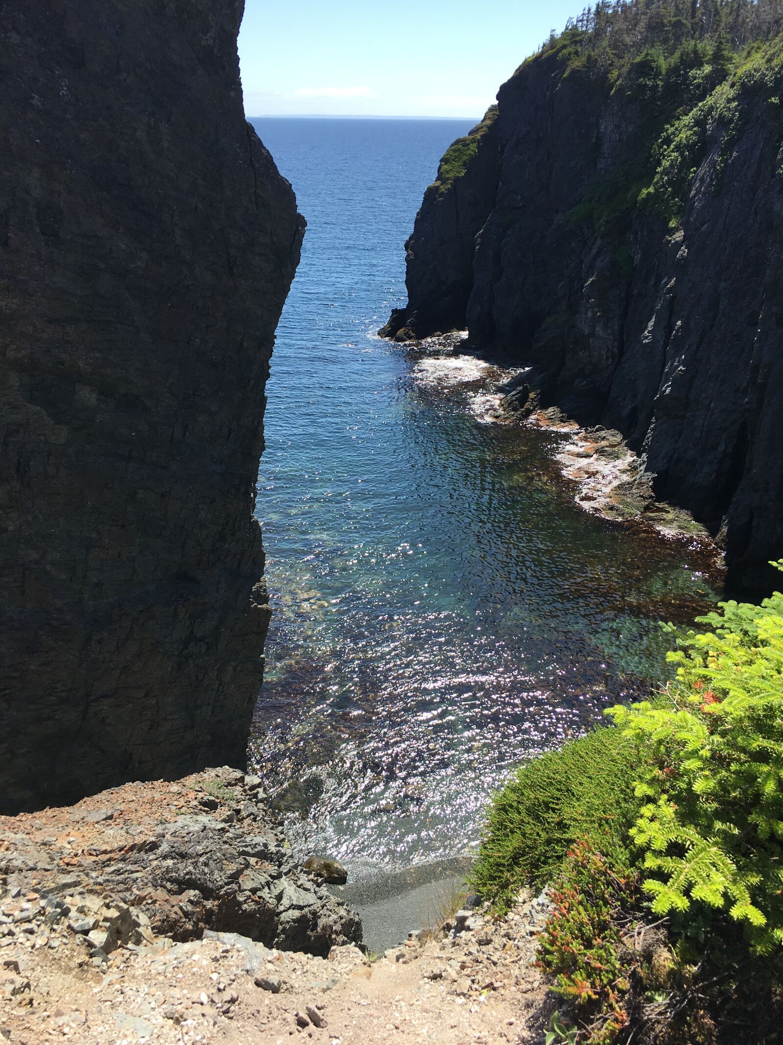 iPhone 6s Plus back camera 4.15mm f/2.2 sample photo. Skerwink, blue, seashore photography