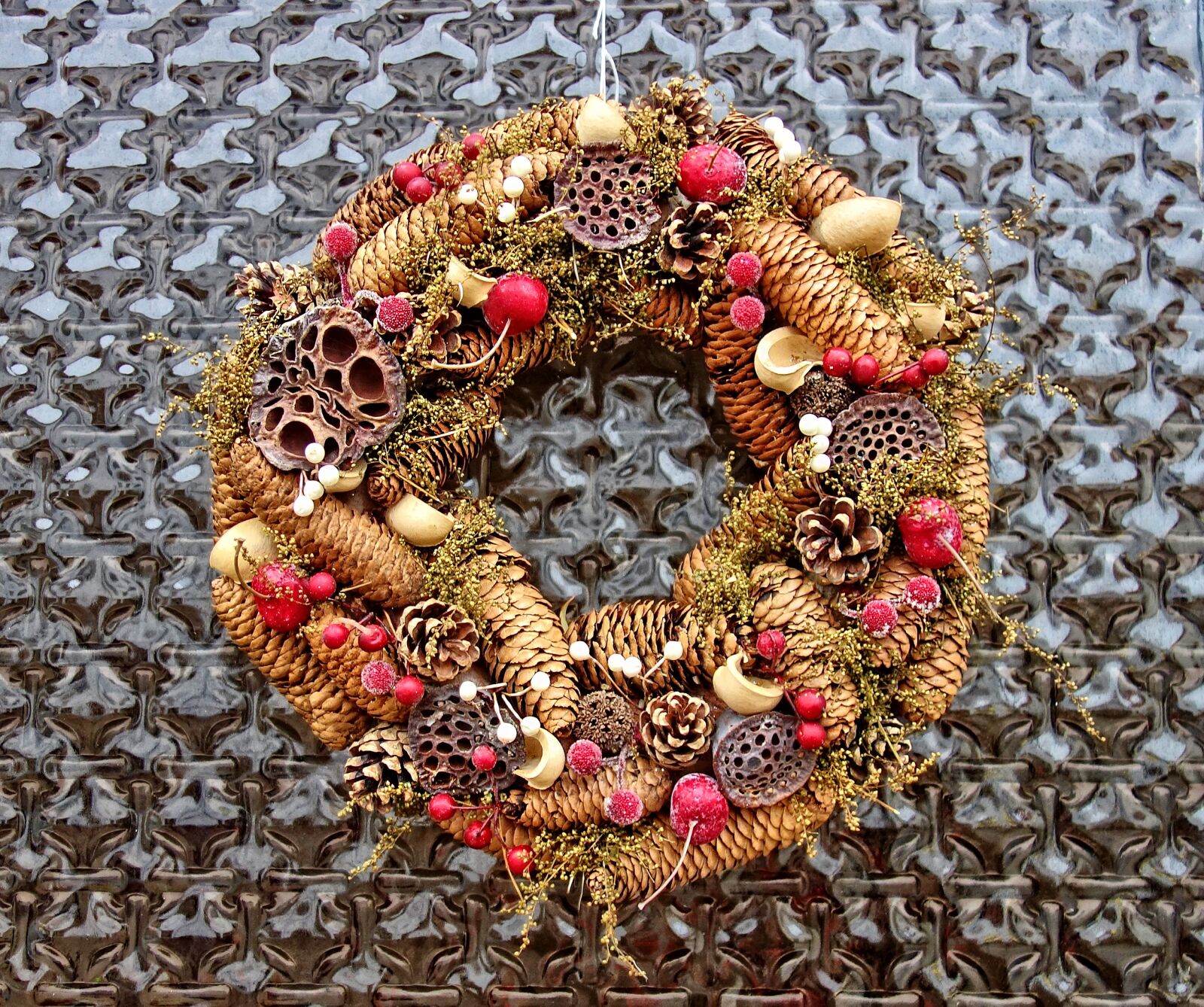 Sony Cyber-shot DSC-RX100 sample photo. Wreath, autumn wreath, fall photography