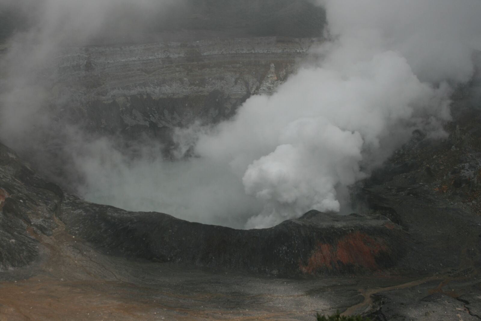 Canon EOS 400D (EOS Digital Rebel XTi / EOS Kiss Digital X) sample photo. Volcano, costa rica, landscape photography