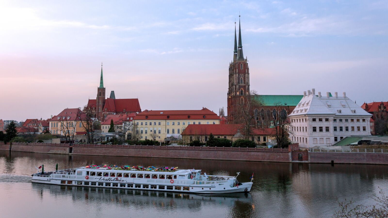 Canon EOS 700D (EOS Rebel T5i / EOS Kiss X7i) sample photo. Wrocław, breslau, city photography