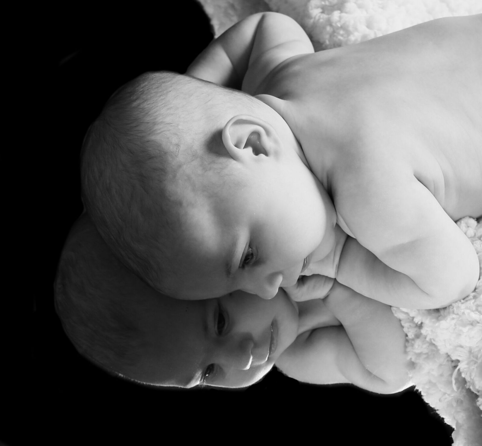 Canon EOS 5D Mark III sample photo. Cute, baby, mirror photography