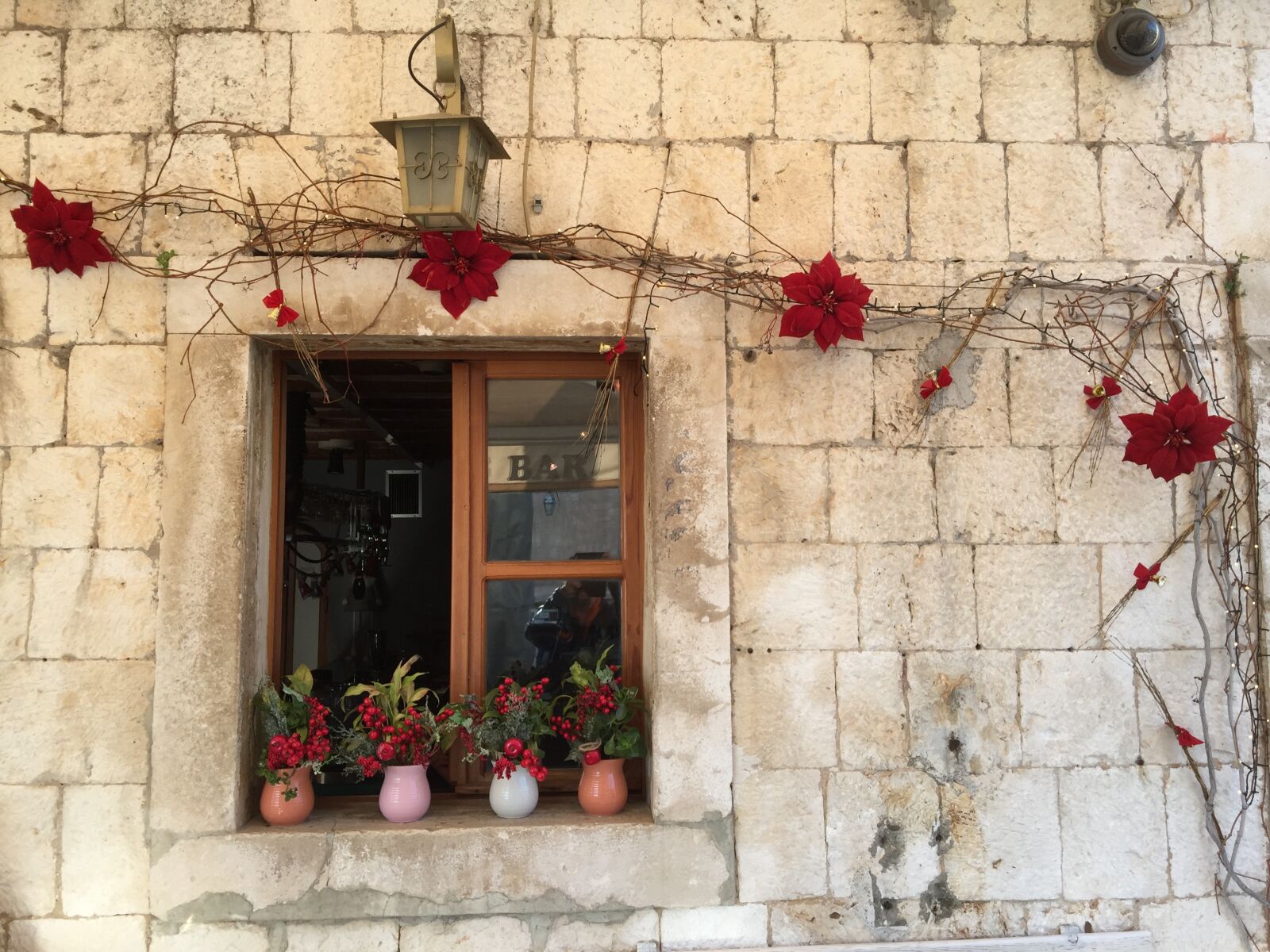 iPhone 6 Plus back camera 4.15mm f/2.2 sample photo. Hvar, mediterranean, old, house photography