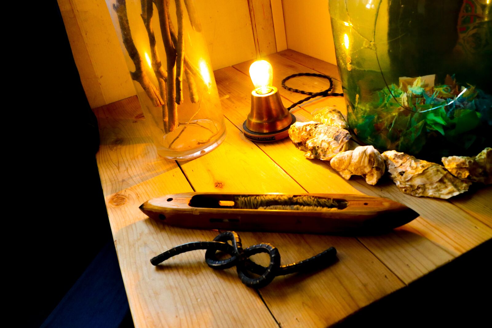 Canon EF-S 18-135mm F3.5-5.6 IS USM sample photo. Table, decorate, decorate the photography