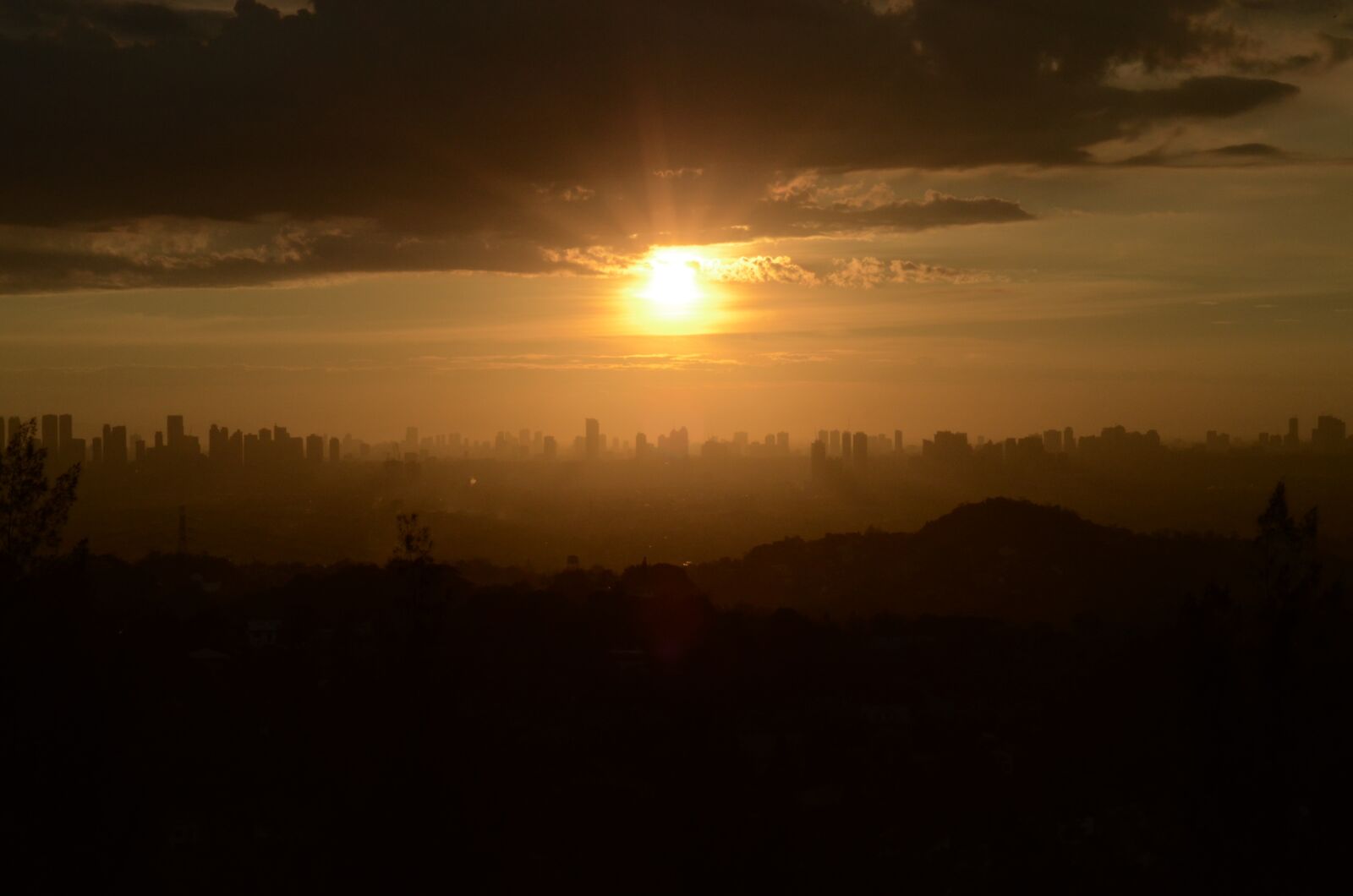 Nikon D5100 sample photo. Manila, skyline, sunset photography