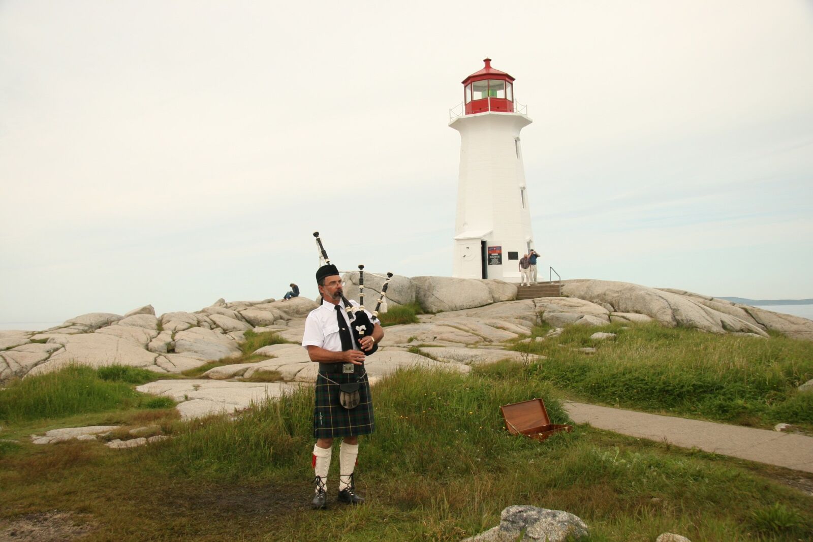 Canon EOS 30D sample photo. Peggy's cove, lighthouse, house photography