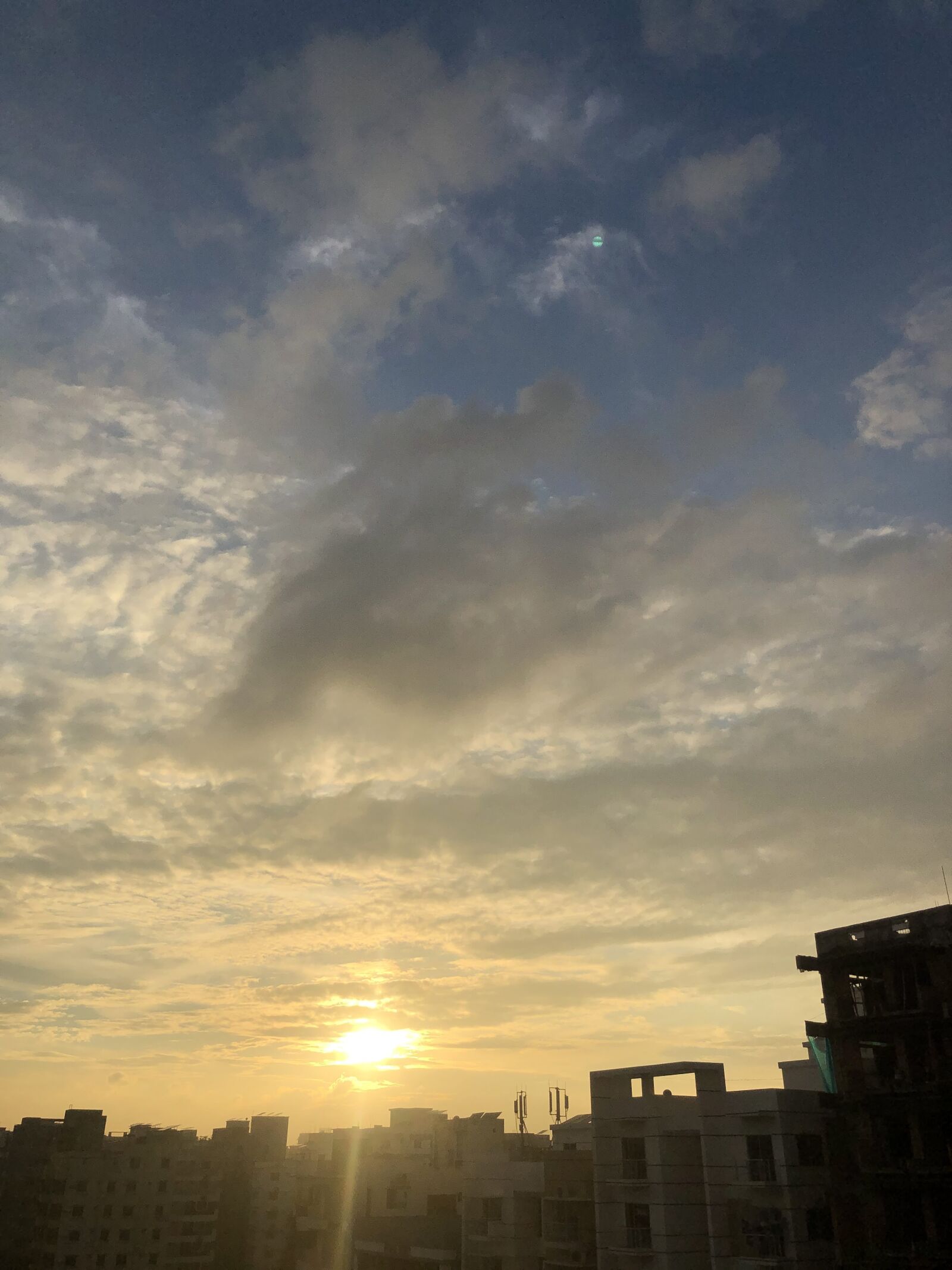 iPhone 8 back camera 3.99mm f/1.8 sample photo. Sky, dhaka, sunset photography
