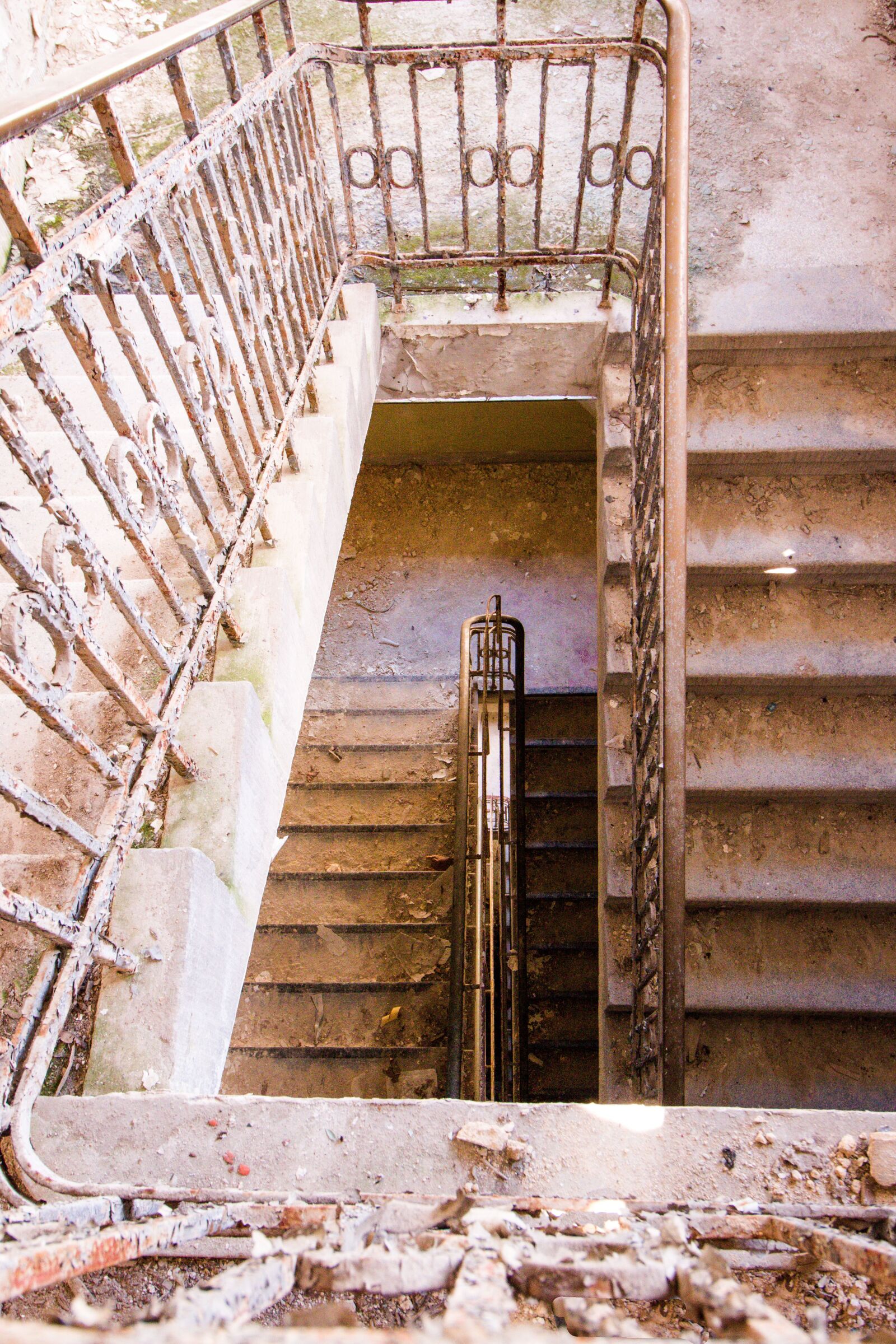 Canon EOS 70D sample photo. Stairs, staircase, architecture photography