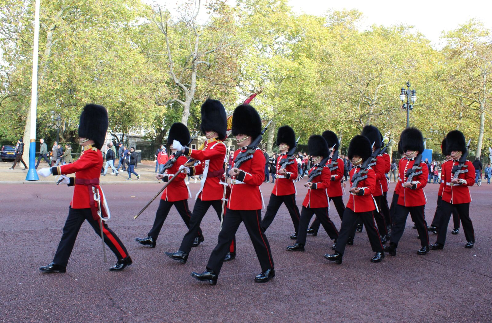 Canon EOS 1300D (EOS Rebel T6 / EOS Kiss X80) sample photo. London, england, uk photography