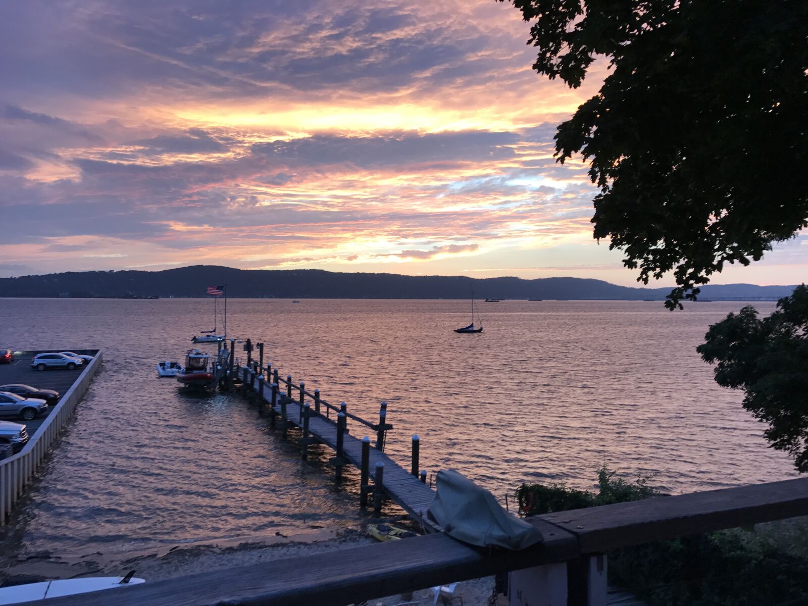iPhone 7 back camera 3.99mm f/1.8 sample photo. Sunset, rivertown, hudson photography
