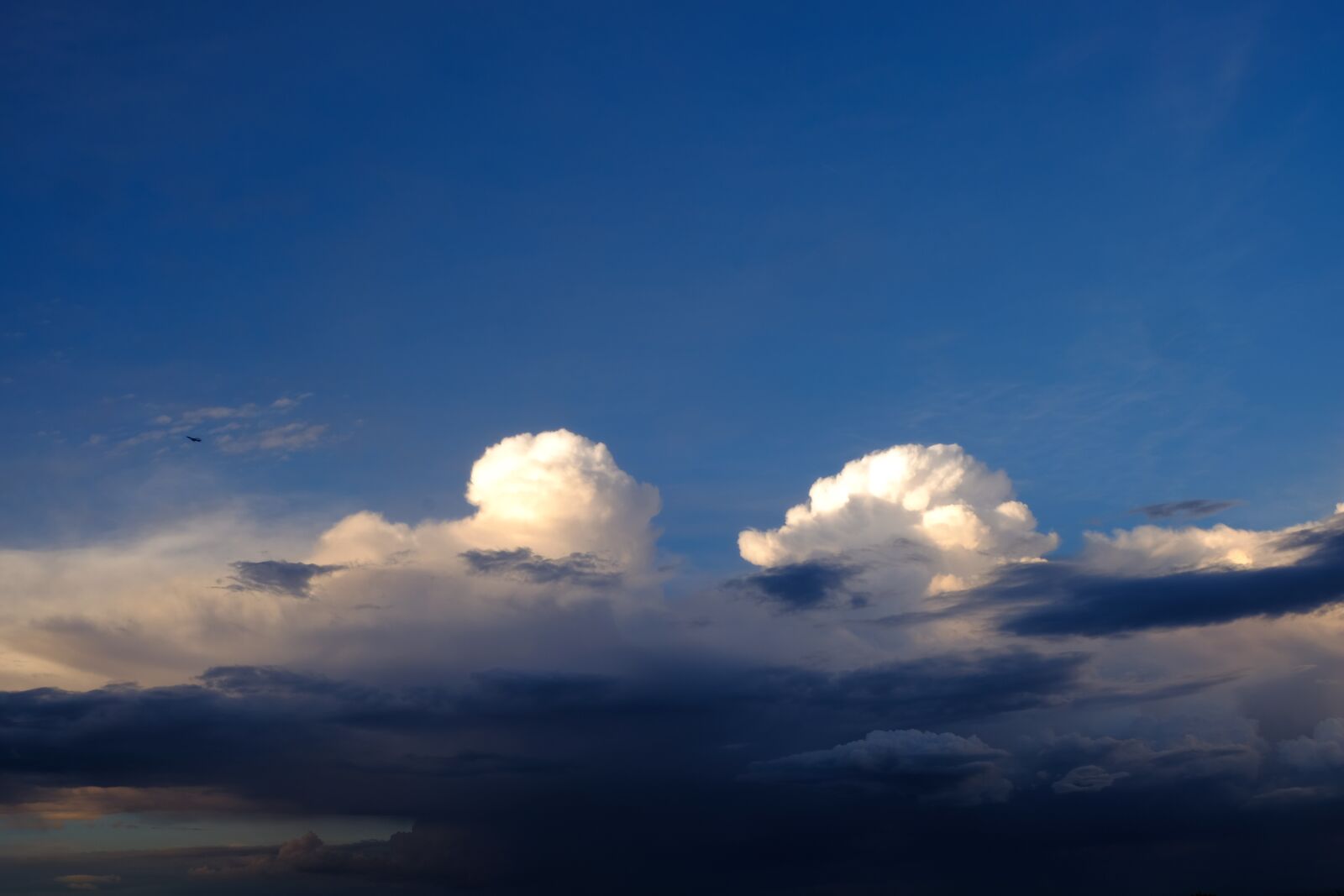 Fujifilm X-T20 sample photo. Clouds, thunderstorm, sky photography
