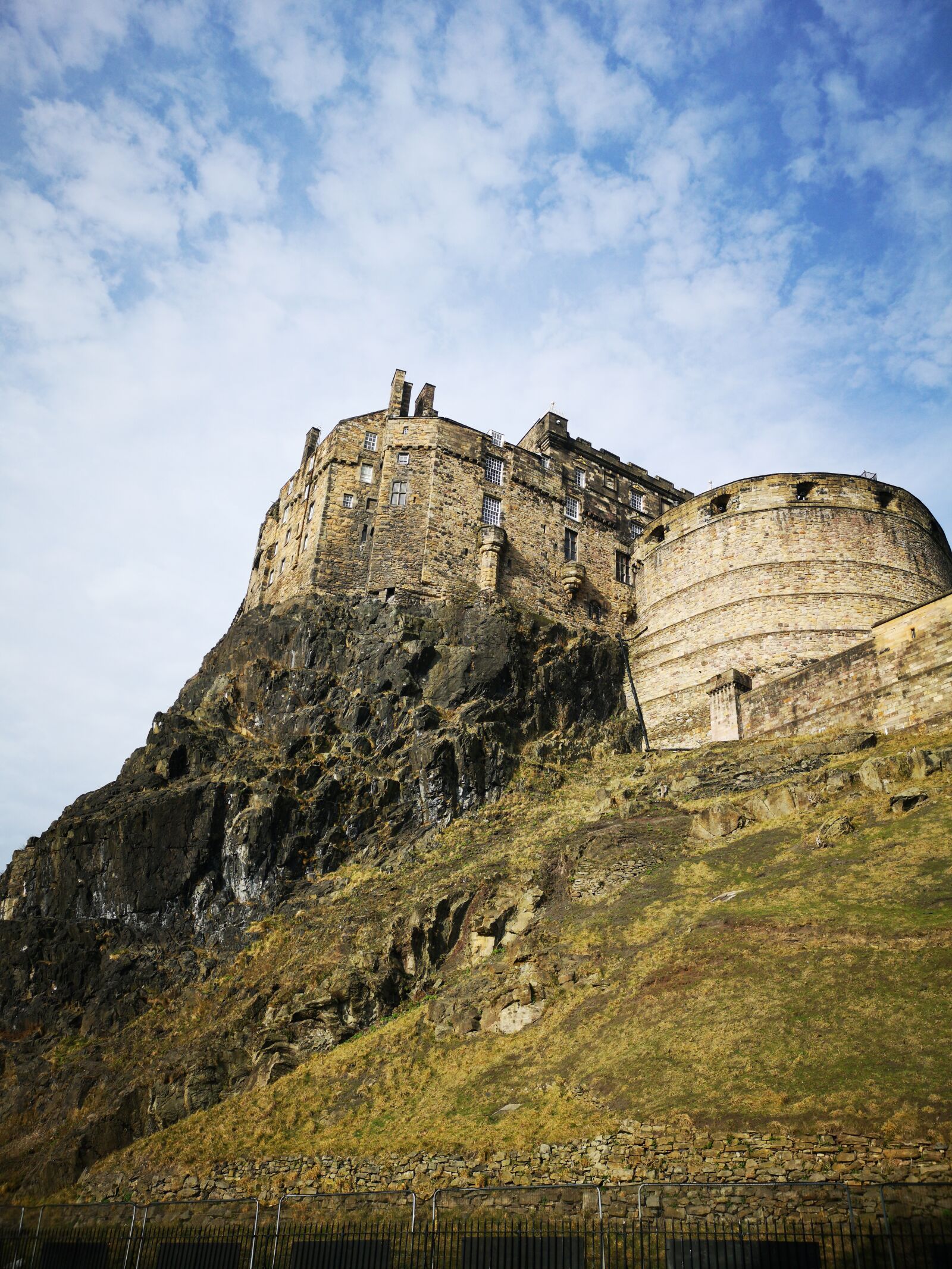 HUAWEI CLT-L09 sample photo. Castle, hill, landscape photography