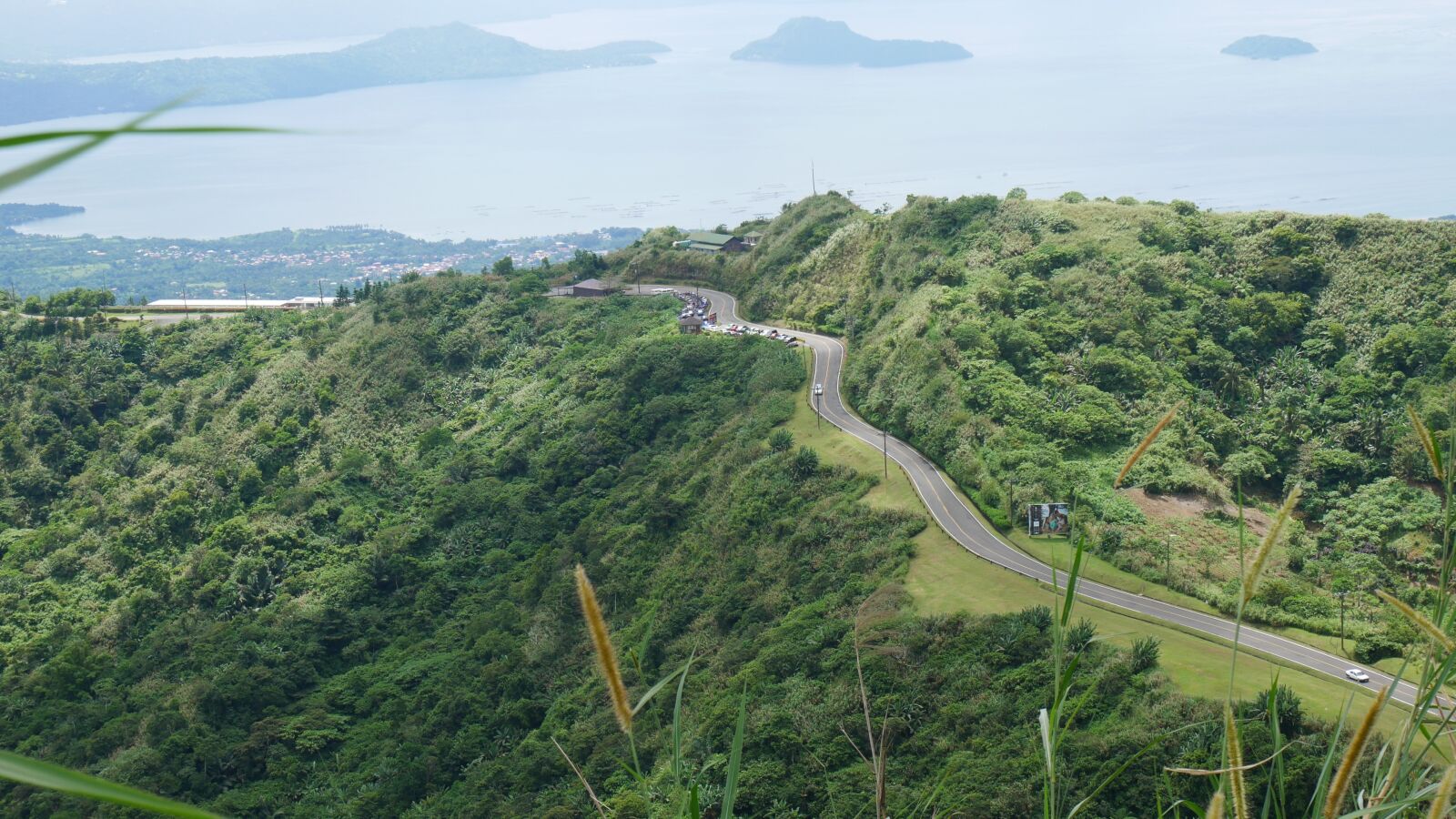 Panasonic Lumix DMC-GX85 (Lumix DMC-GX80 / Lumix DMC-GX7 Mark II) sample photo. Mountain, road, landscape photography