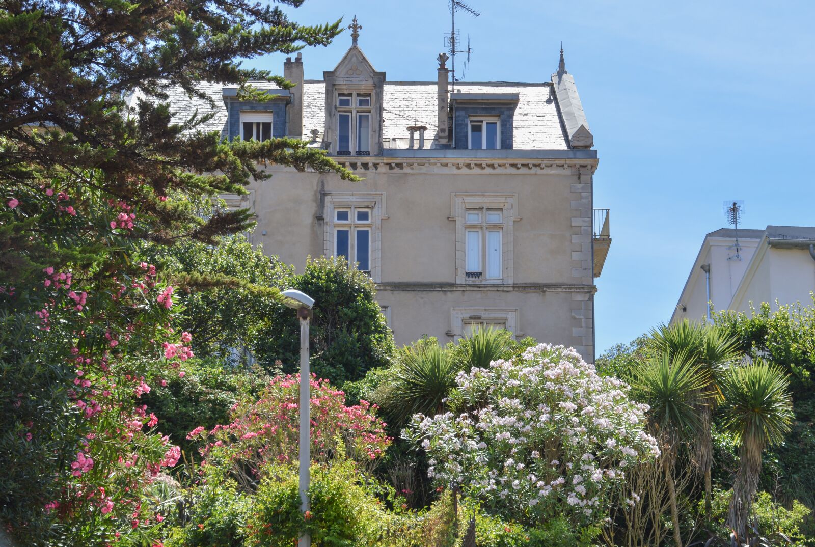 Nikon D3200 sample photo. Architecture, house, building photography