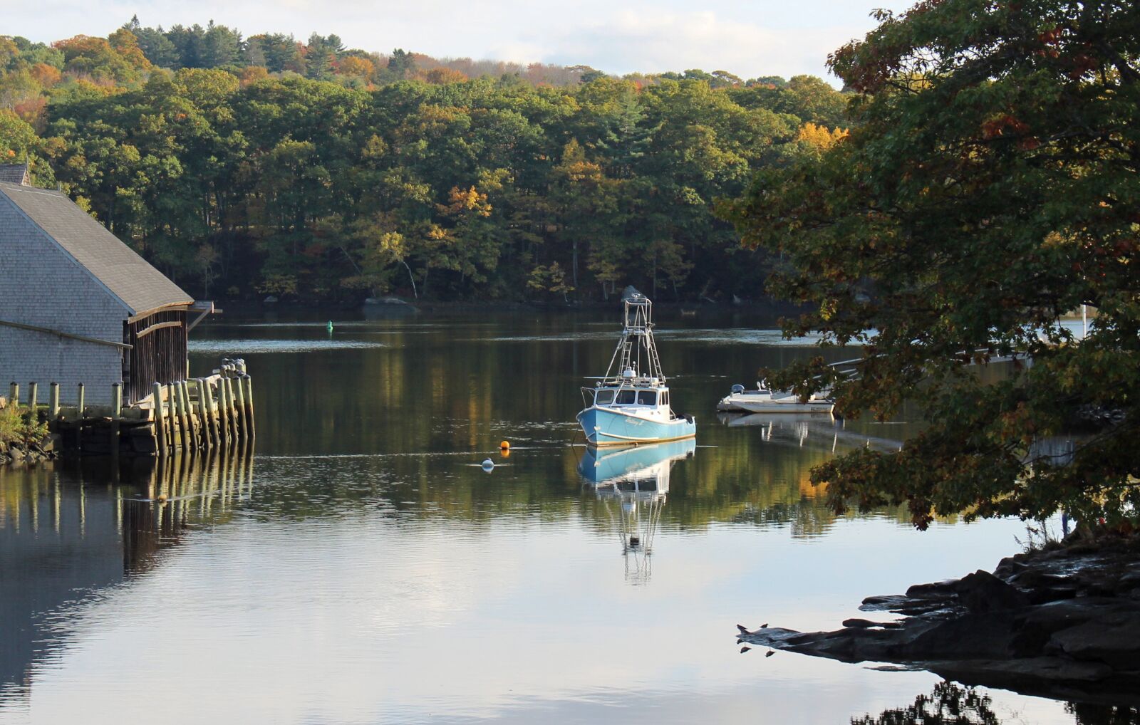 Canon EOS 700D (EOS Rebel T5i / EOS Kiss X7i) sample photo. Boat, water, fishing boat photography