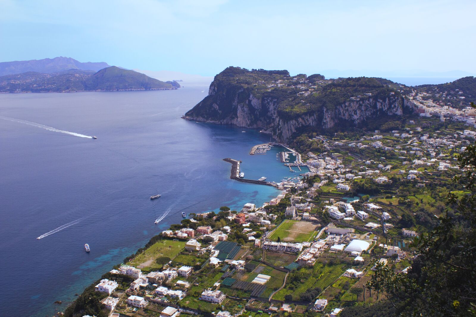 Canon EOS 600D (Rebel EOS T3i / EOS Kiss X5) sample photo. Capri, island, italy photography
