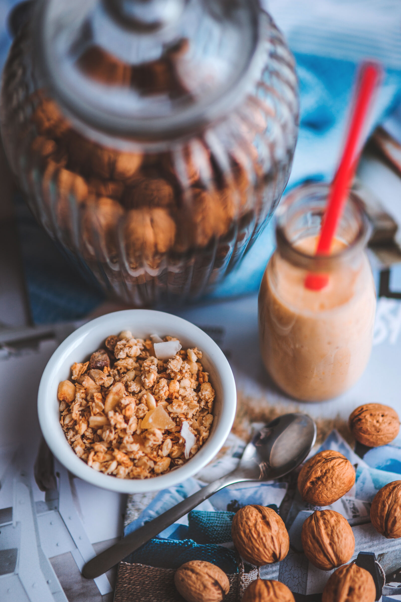 Sigma 85mm F1.4 EX DG HSM sample photo. Muesli, in, the, white photography