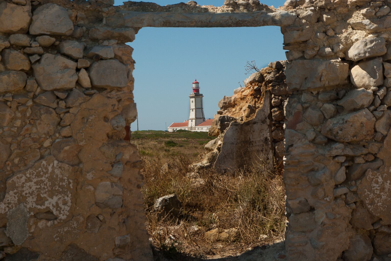 Pentax K10D sample photo. Portugal, cape espichel, lighthouse photography