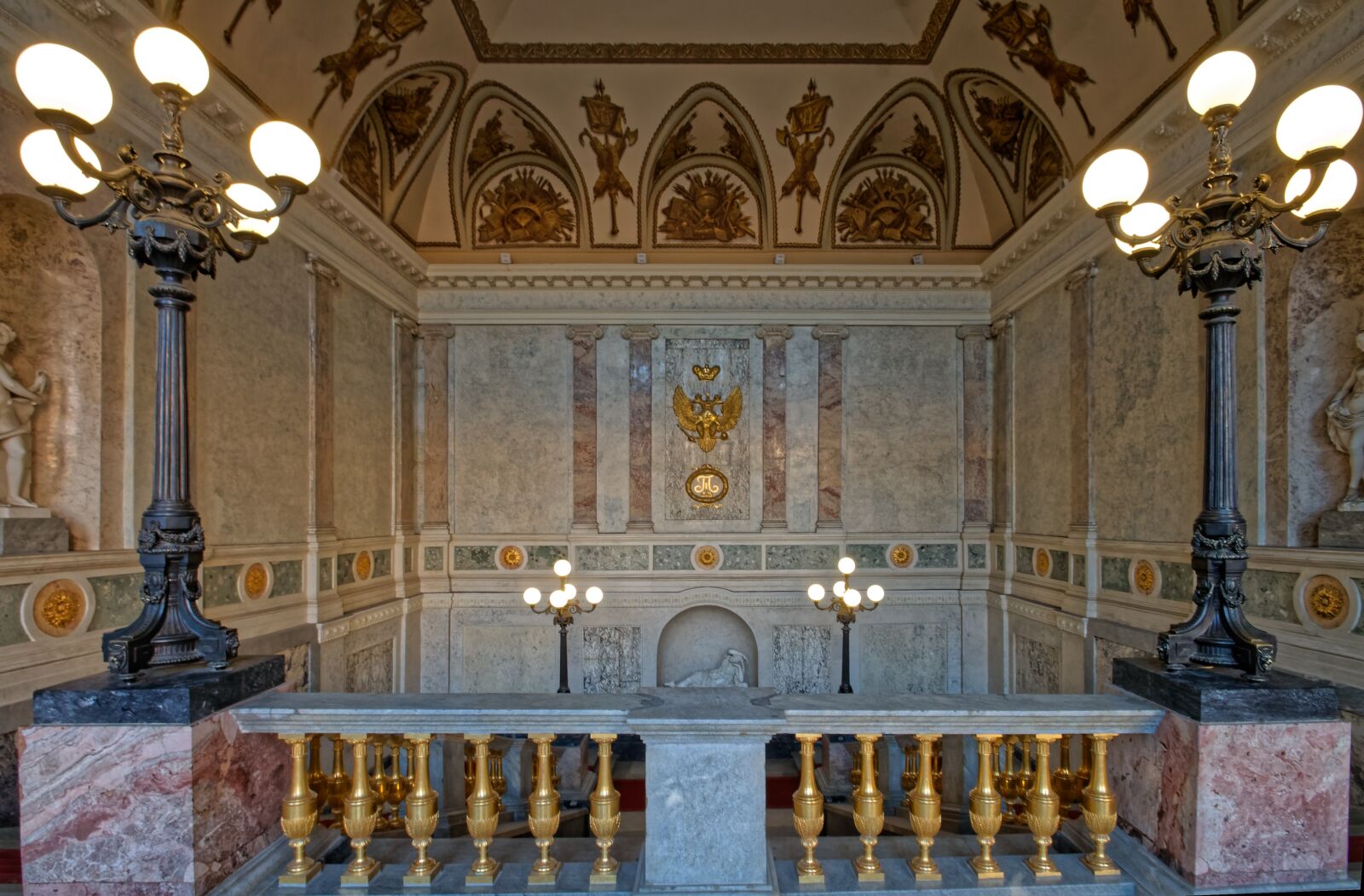 Canon EOS 500D (EOS Rebel T1i / EOS Kiss X3) sample photo. City, palace, interior photography