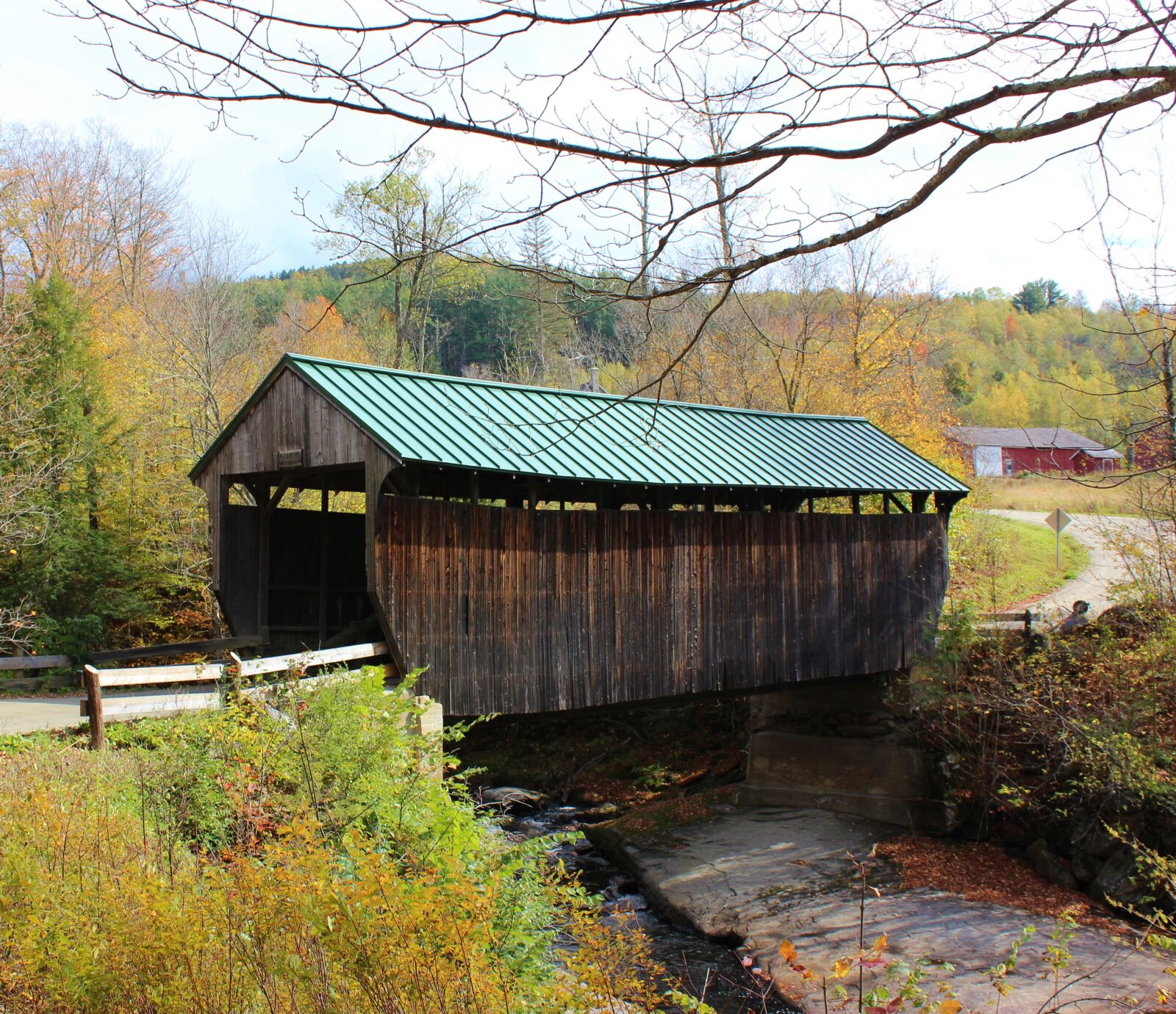 Canon EOS 600D (Rebel EOS T3i / EOS Kiss X5) sample photo. Covered bridge, vermont, landscape photography