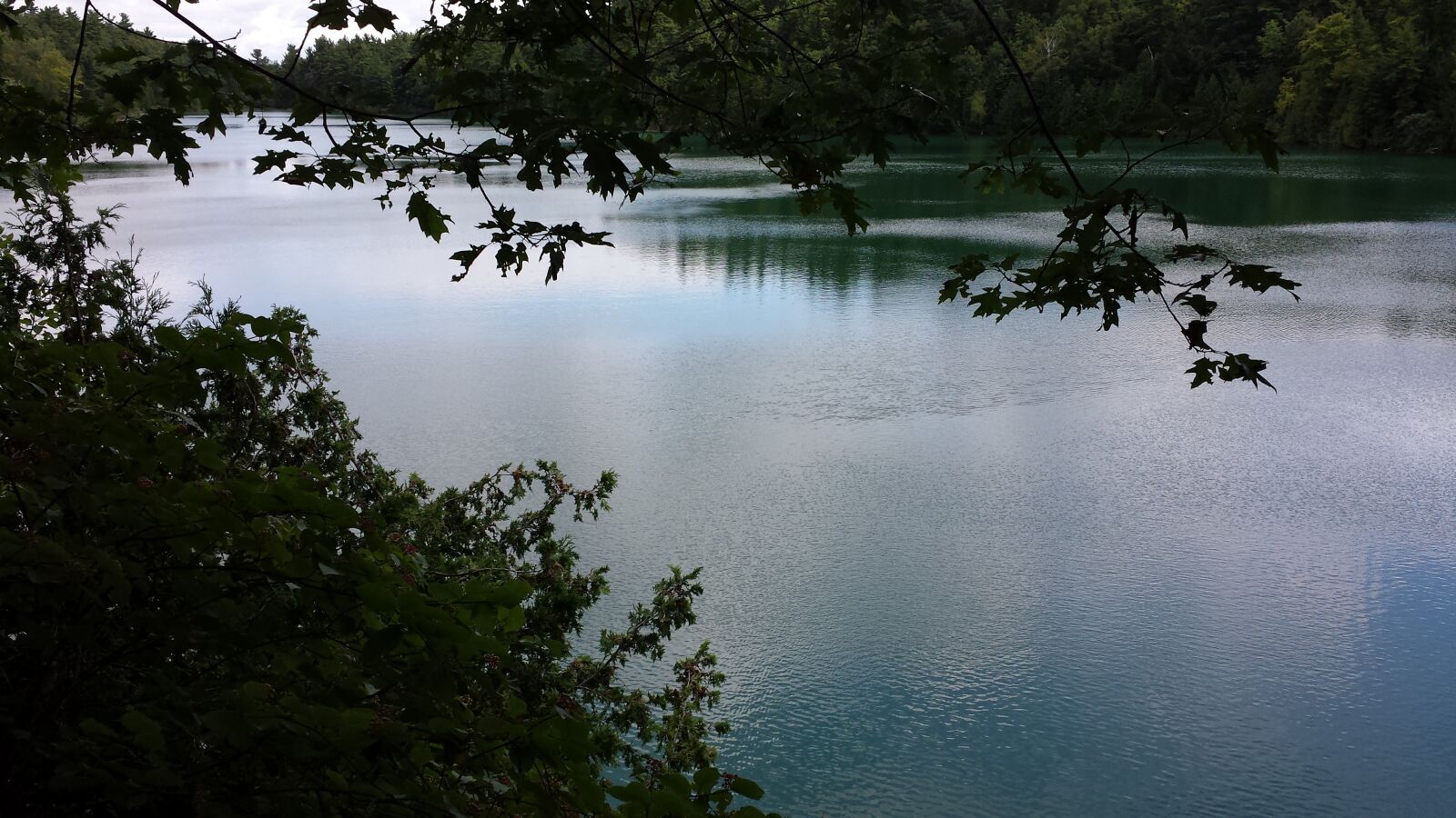 Samsung Galaxy S4 sample photo. Lake, quebec, trees photography