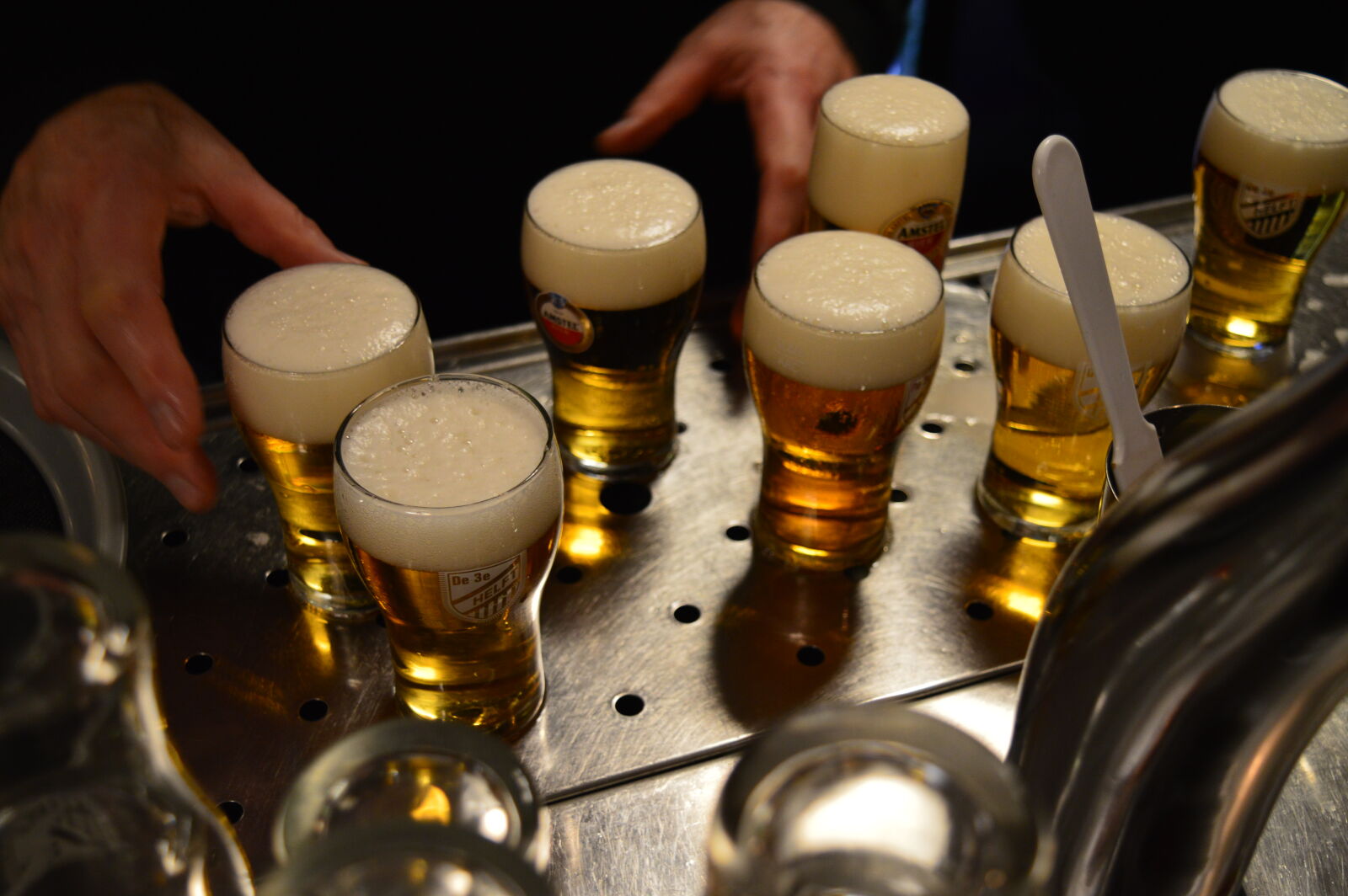 Nikon D3200 sample photo. Beer, cafeteria photography