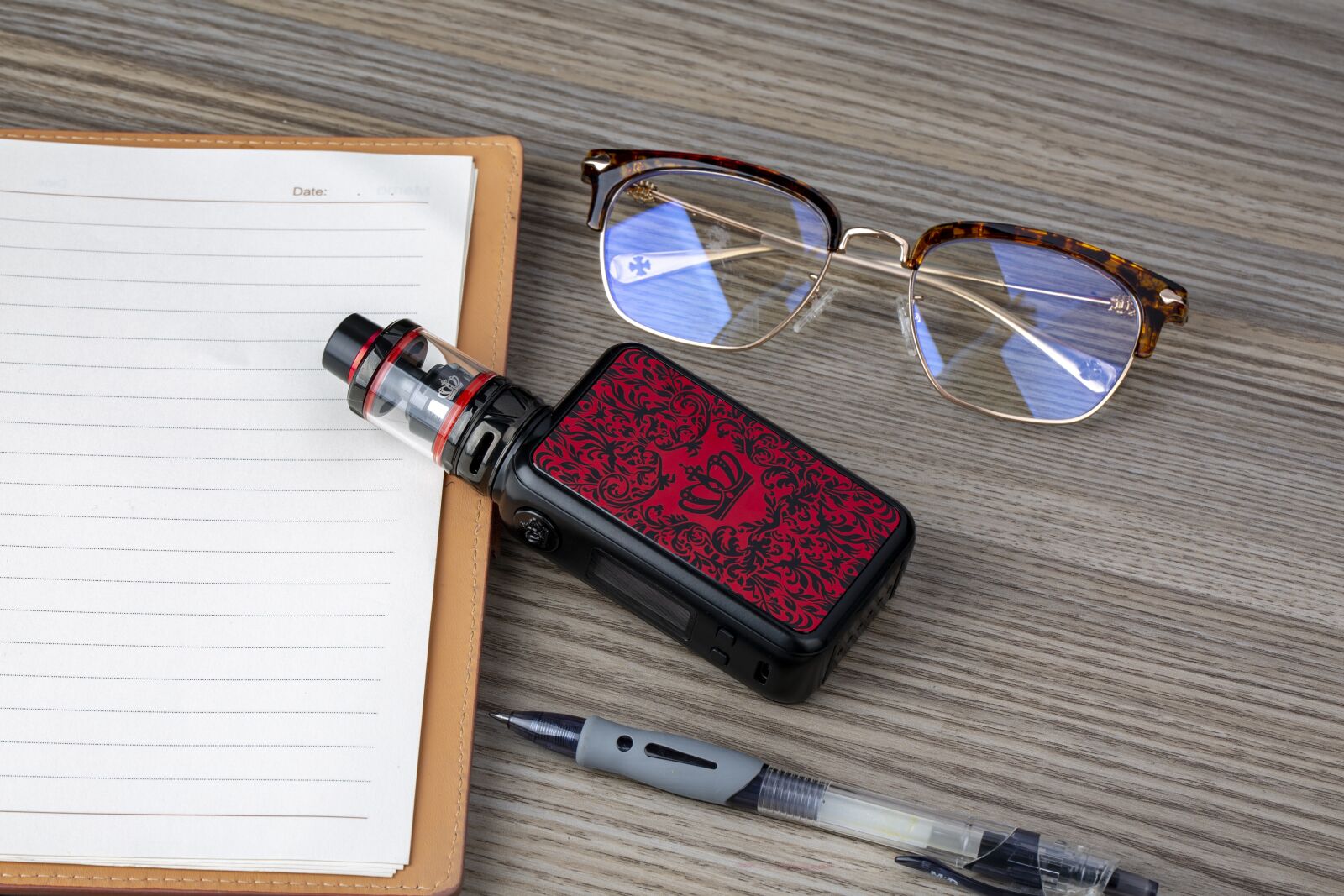 Canon EF 100mm F2.8L Macro IS USM sample photo. Uwell, crownⅳ, vape photography
