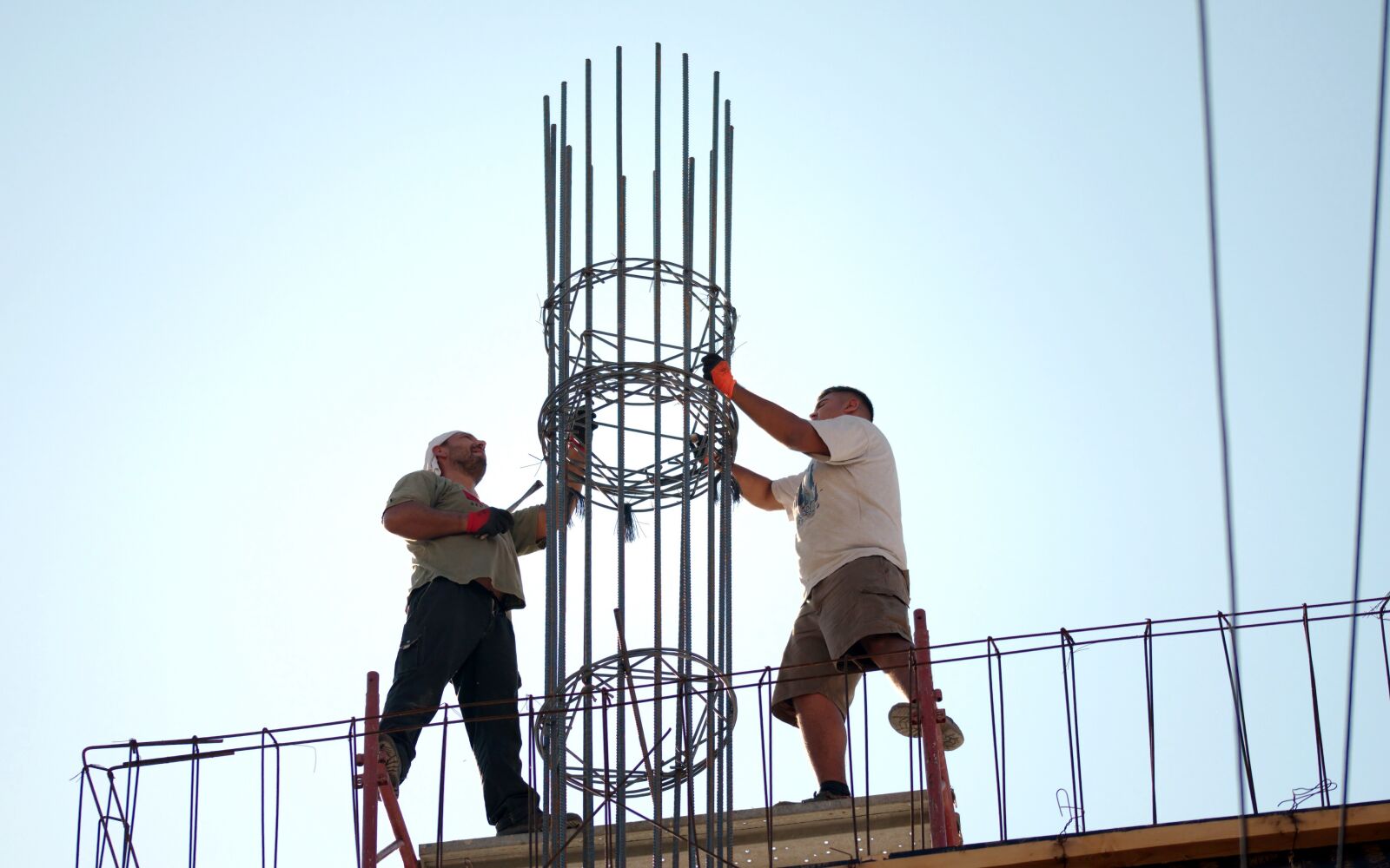 Nikon D5300 sample photo. People, men, workers photography