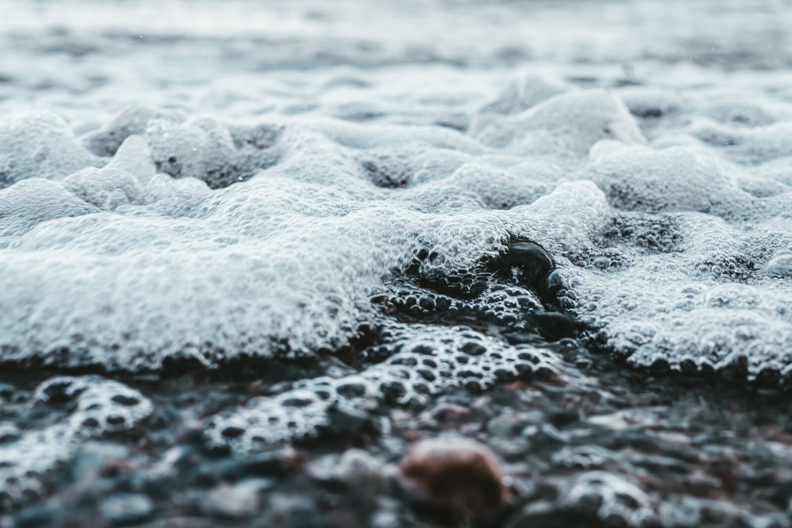 Sony a6300 sample photo. Wave, foam, close up photography