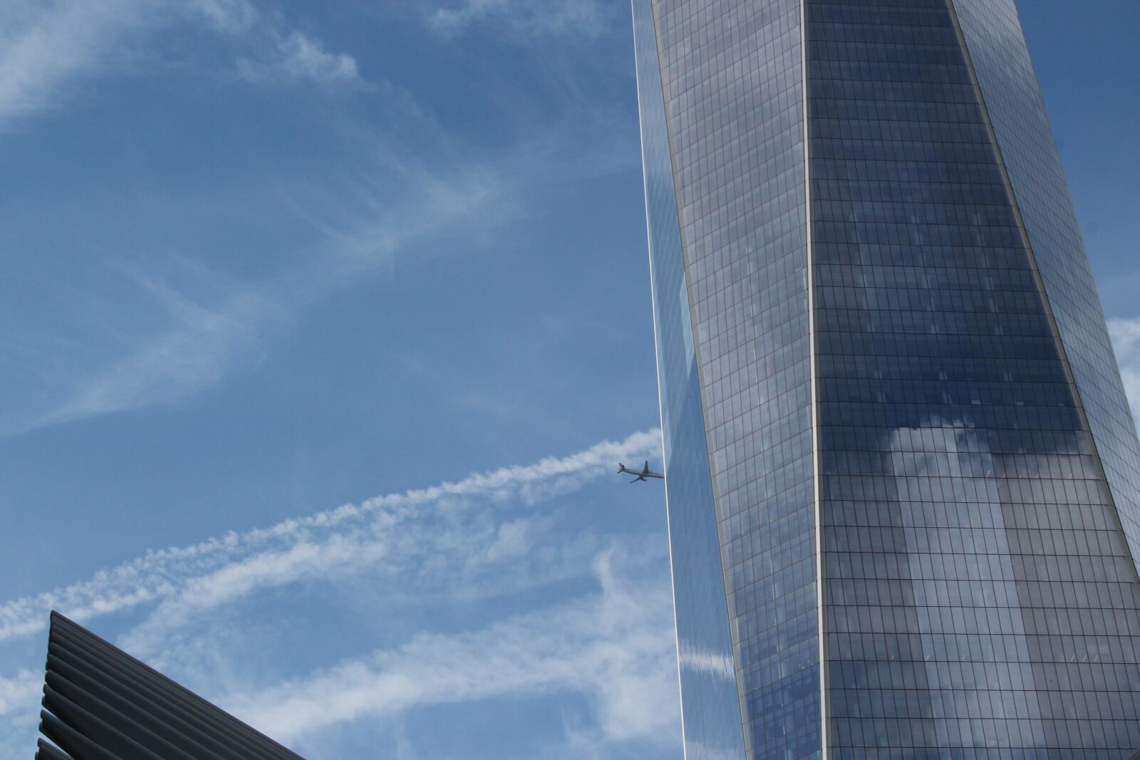 Canon EOS 1100D (EOS Rebel T3 / EOS Kiss X50) sample photo. New york, city, plane photography