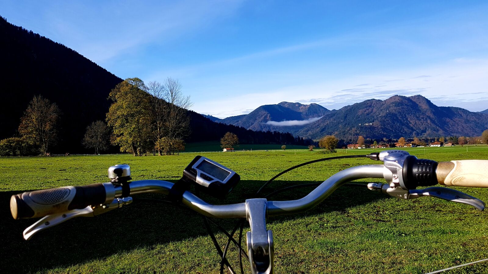 Samsung Galaxy S7 Edge sample photo. Bike ride, handlebars, mountains photography