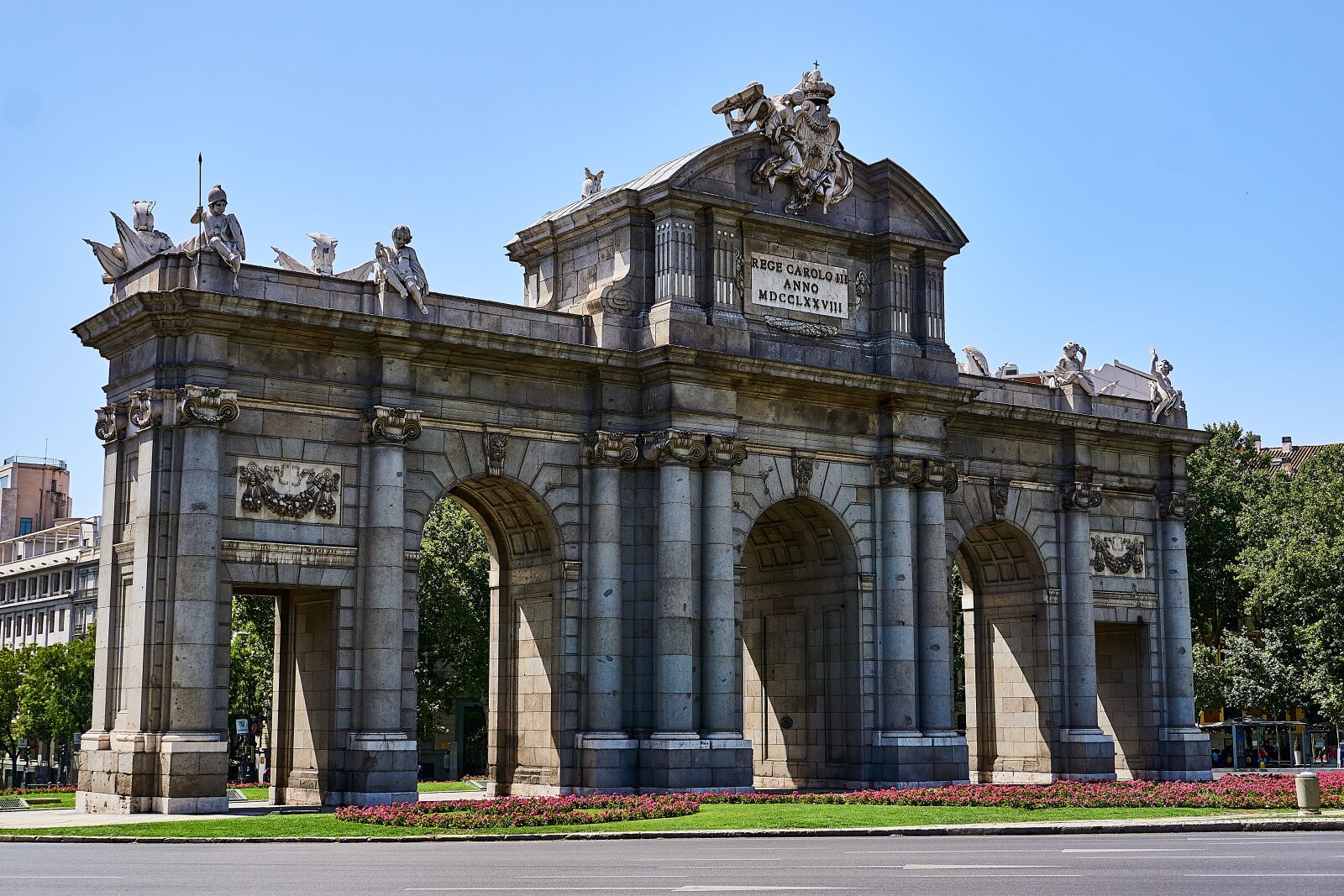 Sony a6000 sample photo. Spain, madrid, arc de photography